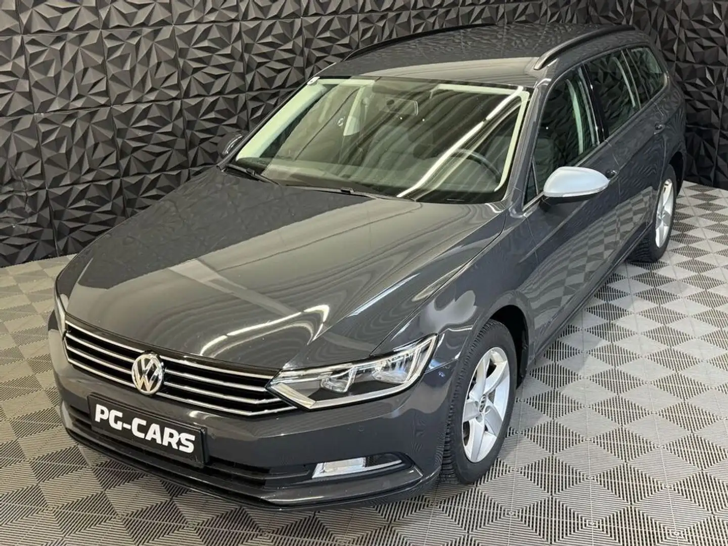 Volkswagen Passat 1.6 TDI Trendline BlueMotion Gri - 1