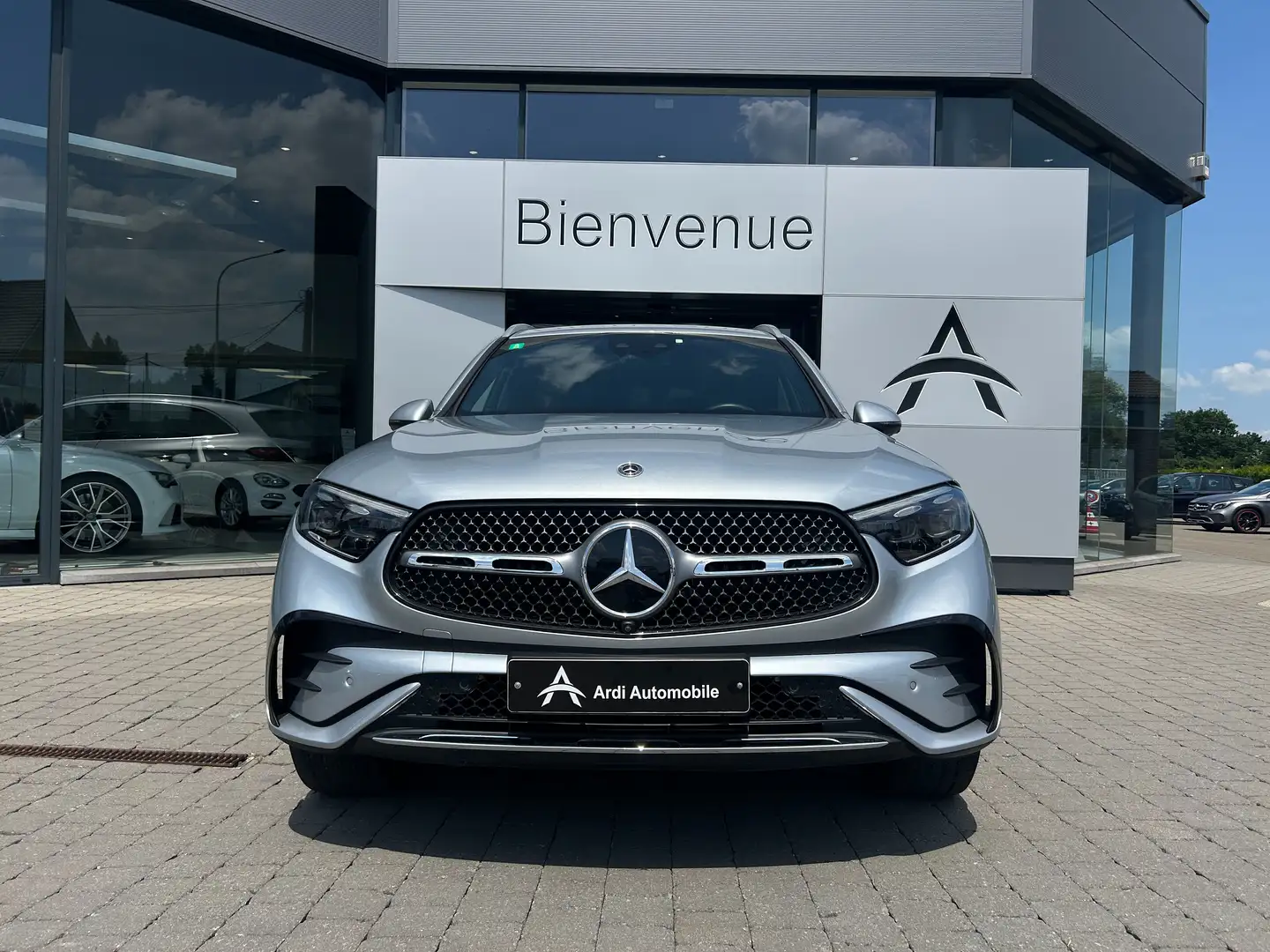 Mercedes-Benz GLC 300 PHEV de 4MATIC *GARANTIE*PACK AMG*1ER PROP*LED AMB Zilver - 2
