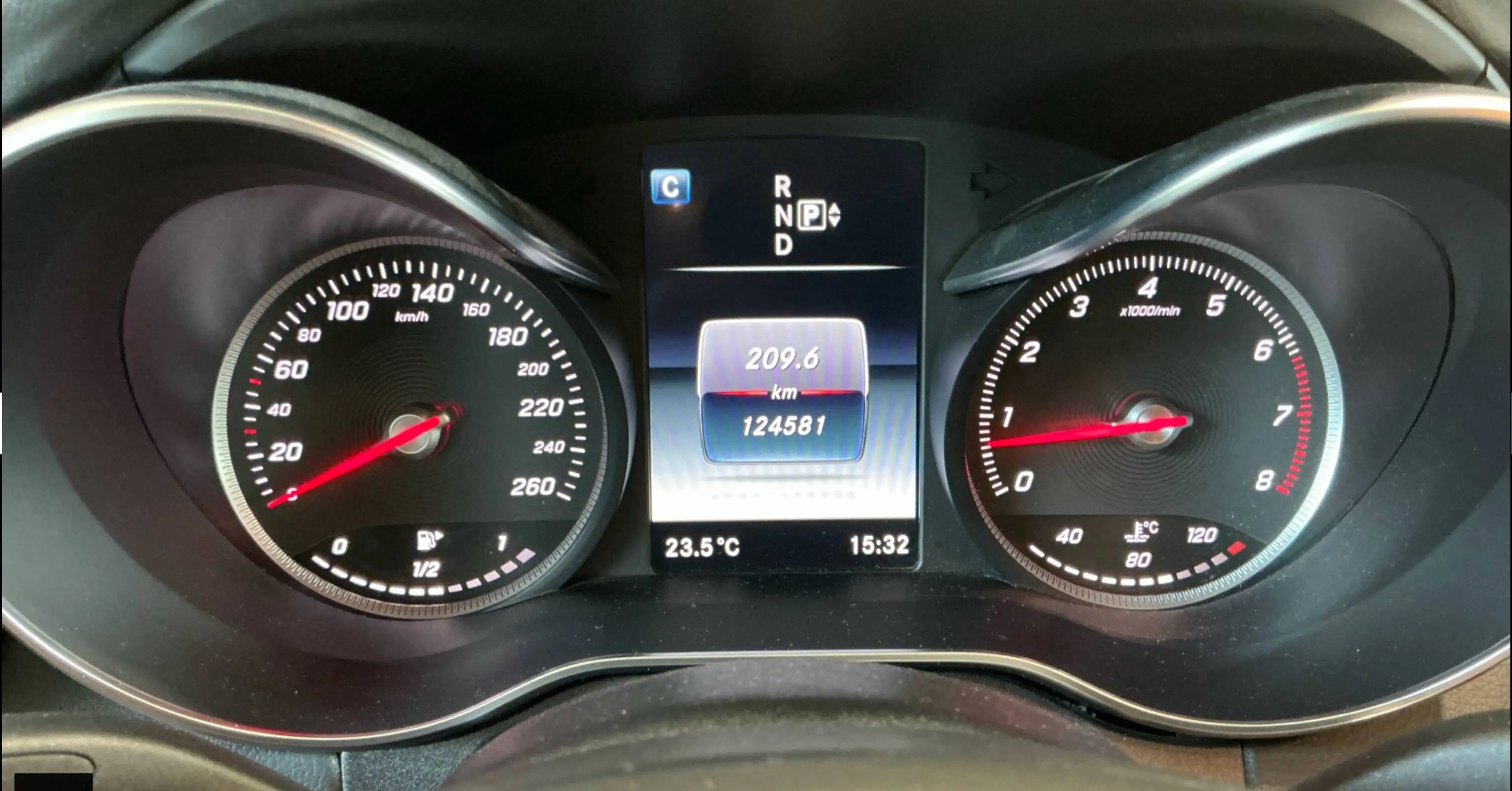 Mercedes-Benz C 180 C 180 T Avantgarde 7G/LED/T.LEDER+SHZ/NAVI/PARKASSIST+/BT/ALLWETTERREIFEN/ALARM/TEMPOMATHOLZ ESCHE — photo 5