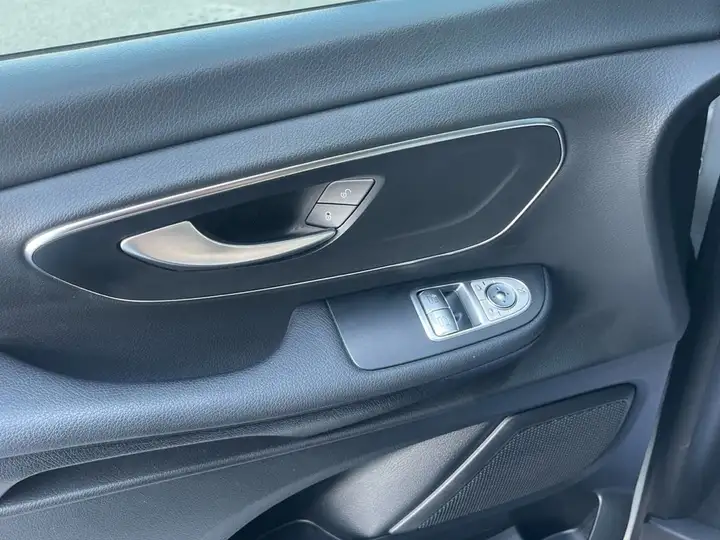 Mercedes-Benz Clase V V 220d Largo 2023, foto 5