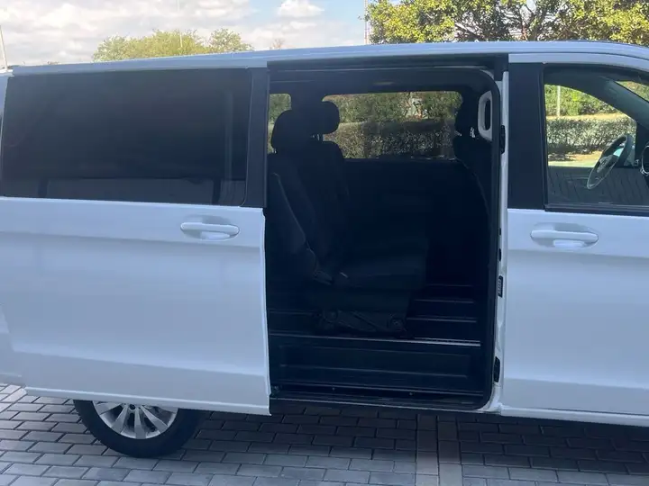 Mercedes-Benz Clase V V 220d Largo 2023, foto 15