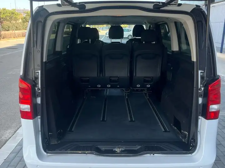 Mercedes-Benz Clase V V 220d Largo 2023, foto 13