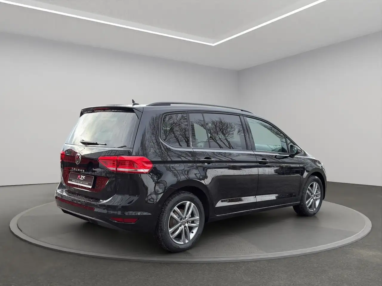 Volkswagen Touran Comfortline 1.5 TSI DSG AHK+ACC+IQ.LIGHT 4