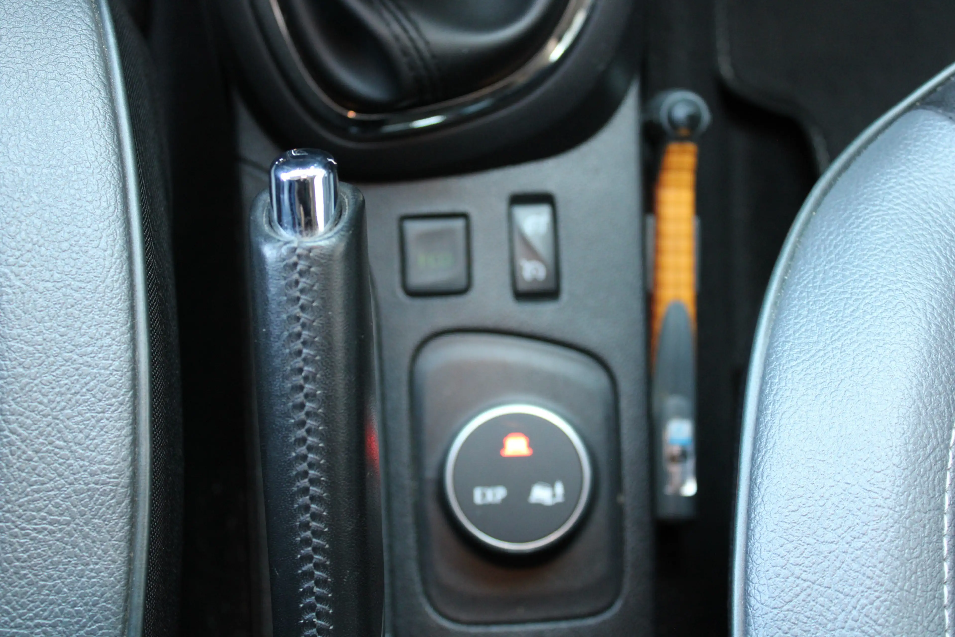 Renault Captur 1.2 TCe Xmod Clima Leder Trekhaak — photo 21