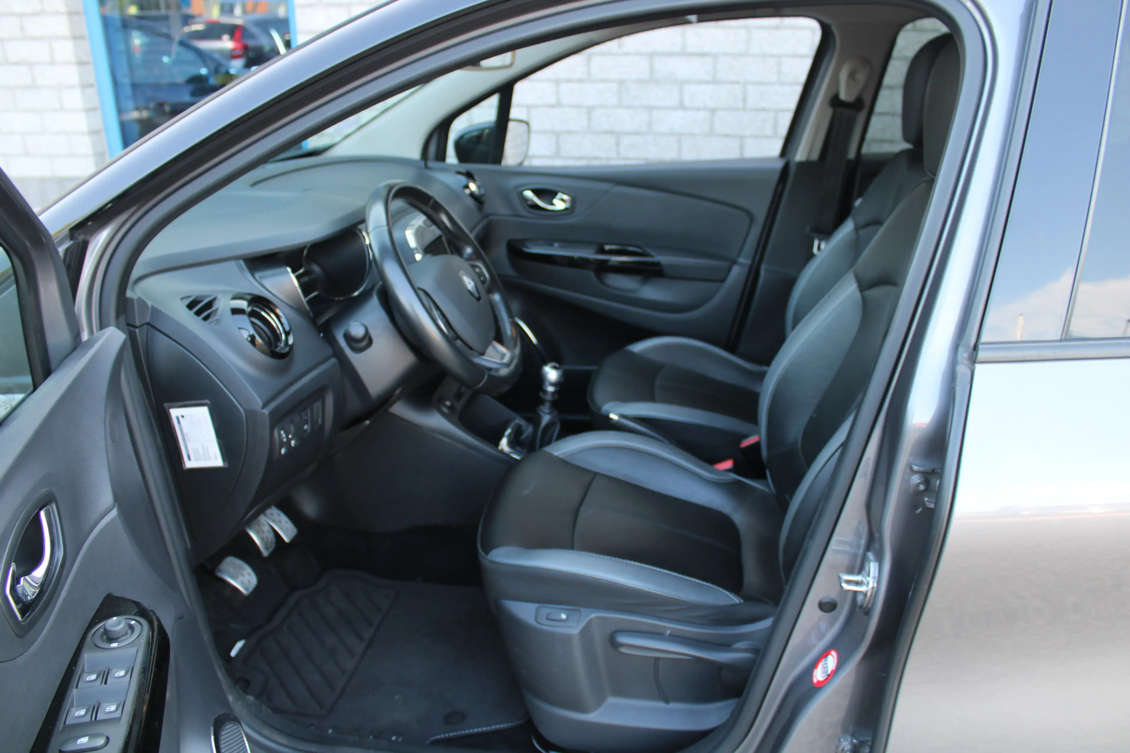 Renault Captur 1.2 TCe Xmod Clima Leder Trekhaak — photo 17
