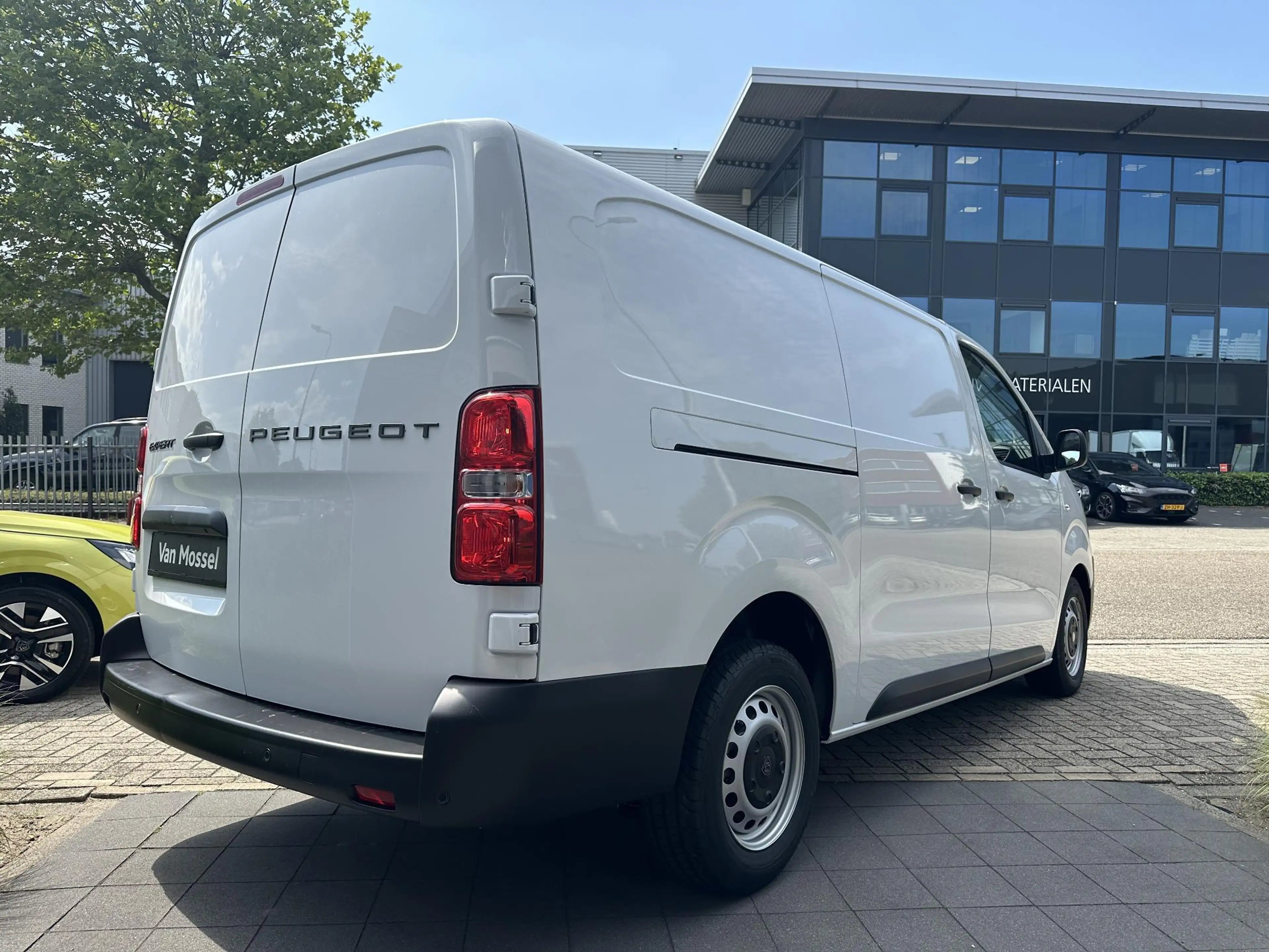 Peugeot Expert Long L3 2.0 BlueHDi 145 automaat verwacht — photo 3