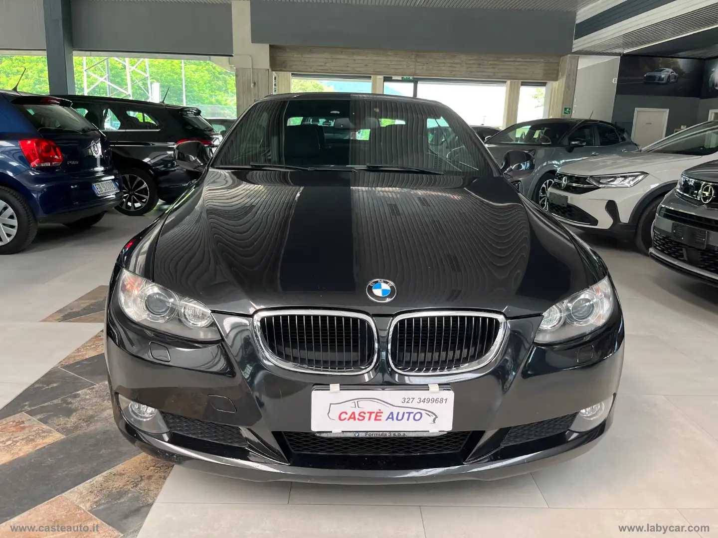 BMW 320 320d Cabrio Futura CON 130000 KM Schwarz - 2