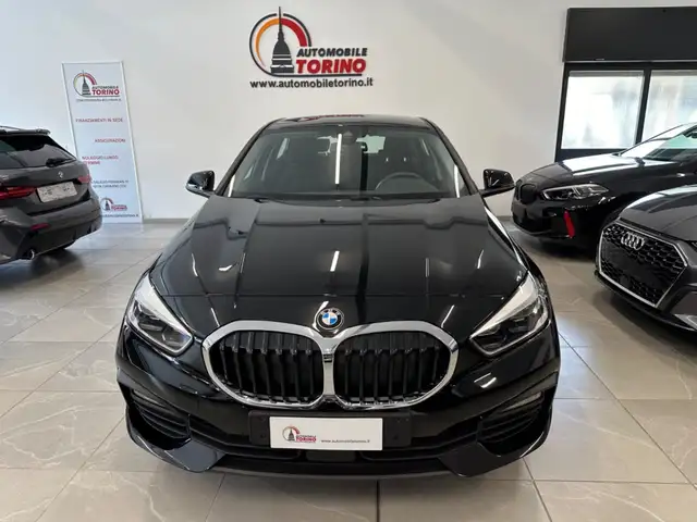 BMW 1 Series view 2
