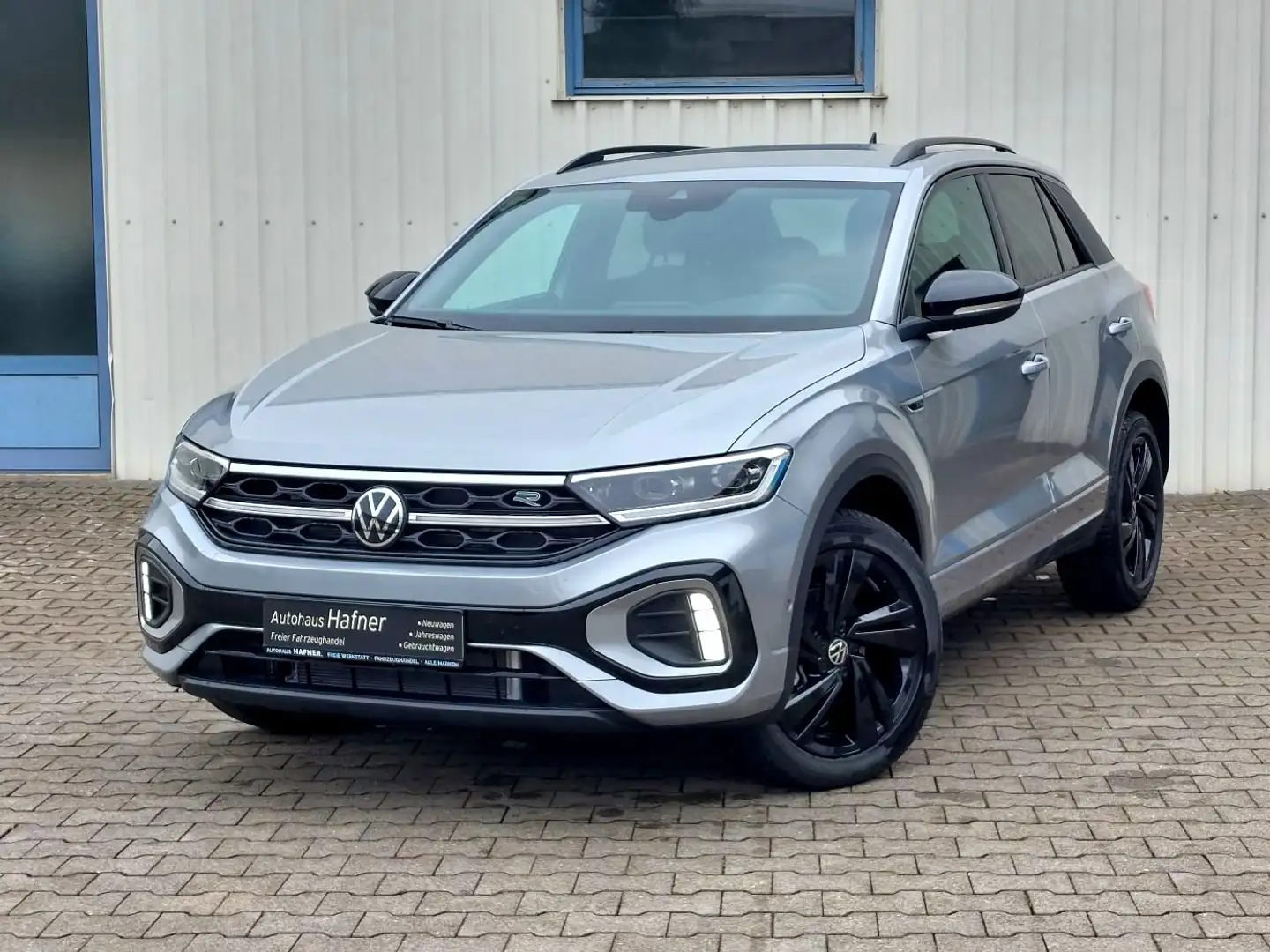 Volkswagen T-Roc R-Line 150PS DSG AHK+Black Style Silber - 1