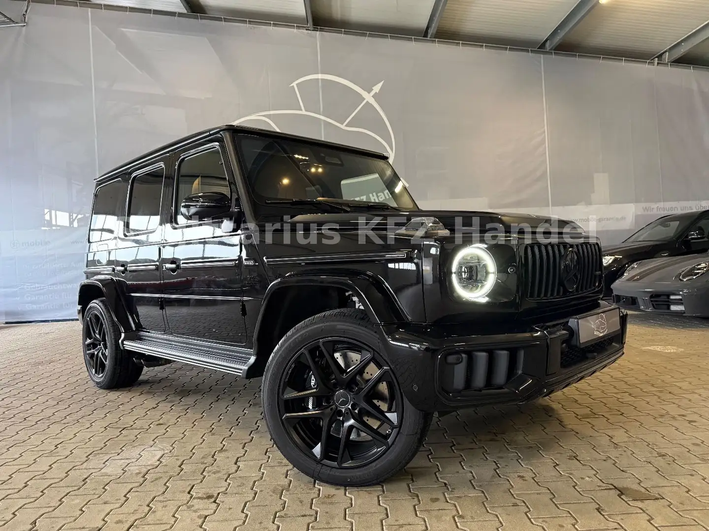 Mercedes-Benz G 63 AMG /Act.Ride/Superior/Carbon/StHz/KeylessGo Schwarz - 1