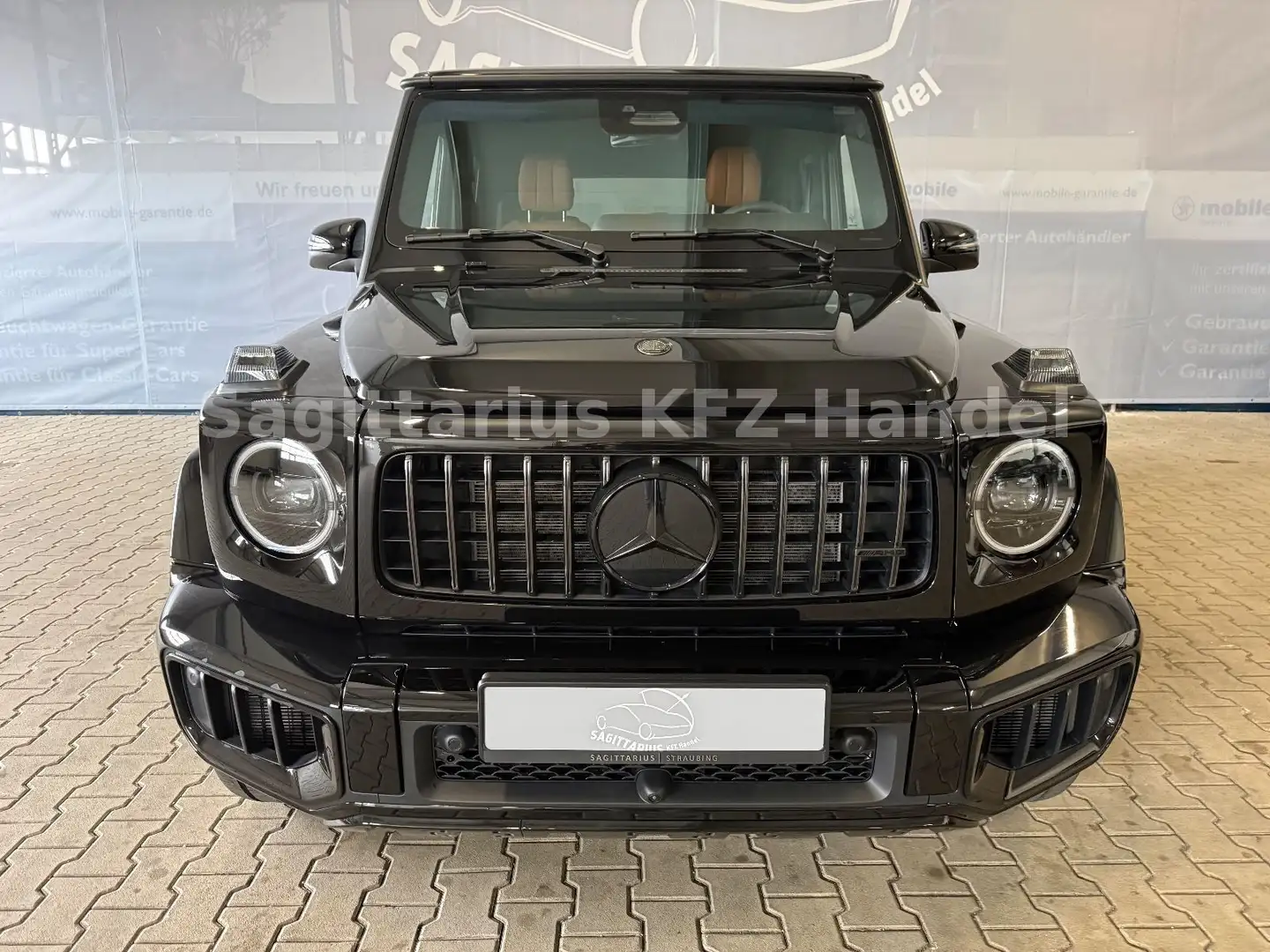 Mercedes-Benz G 63 AMG /Act.Ride/Superior/Carbon/StHz/KeylessGo Schwarz - 2
