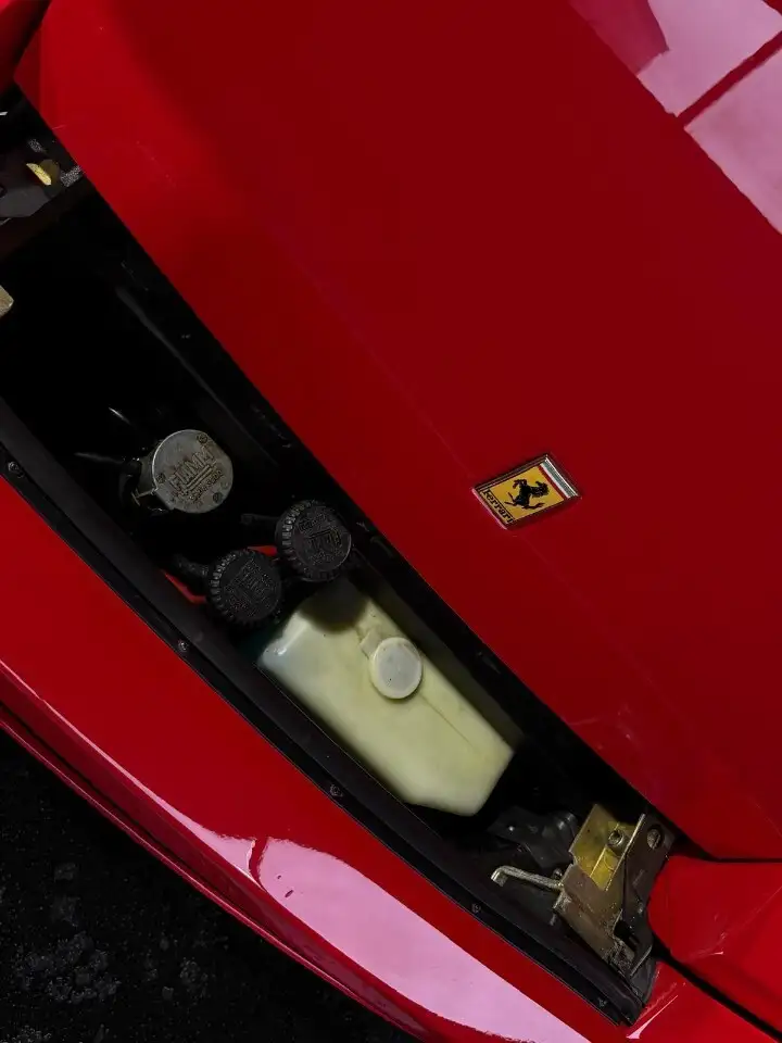 Ferrari Testarossa снимка Ferrari Testarossa
