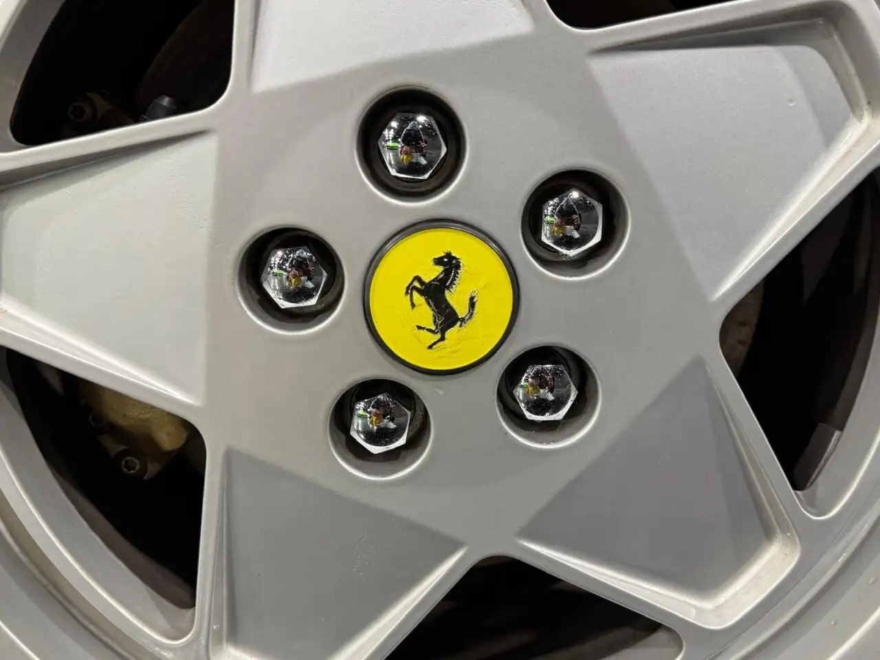 Ferrari Testarossa снимка Ferrari Testarossa