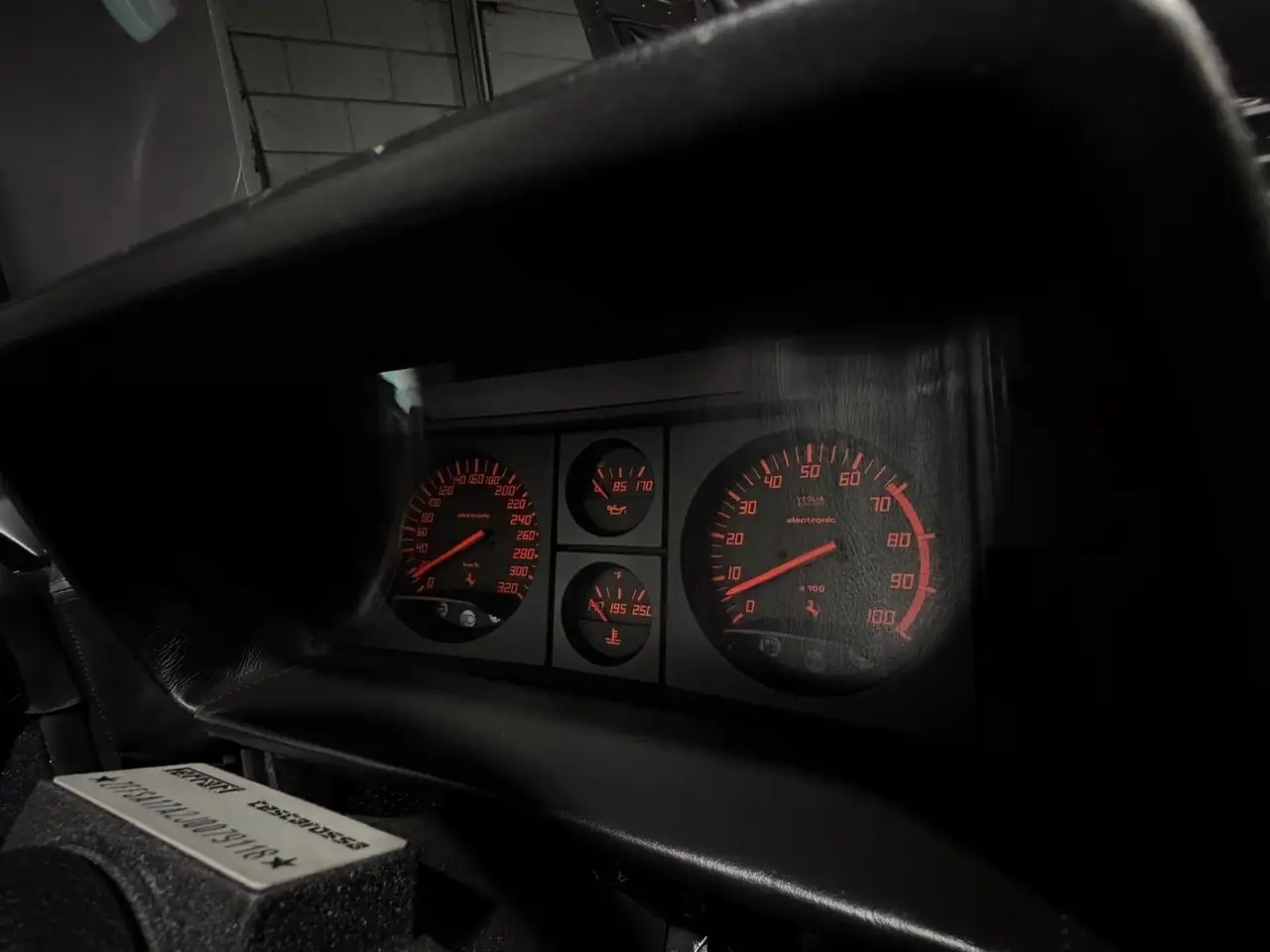 Ferrari Testarossa снимка Ferrari Testarossa