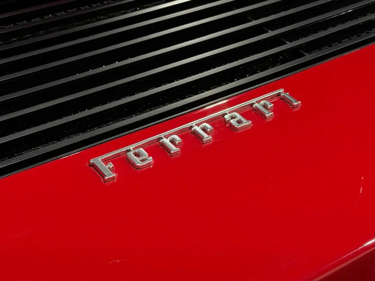 Ferrari Testarossa снимка Ferrari Testarossa