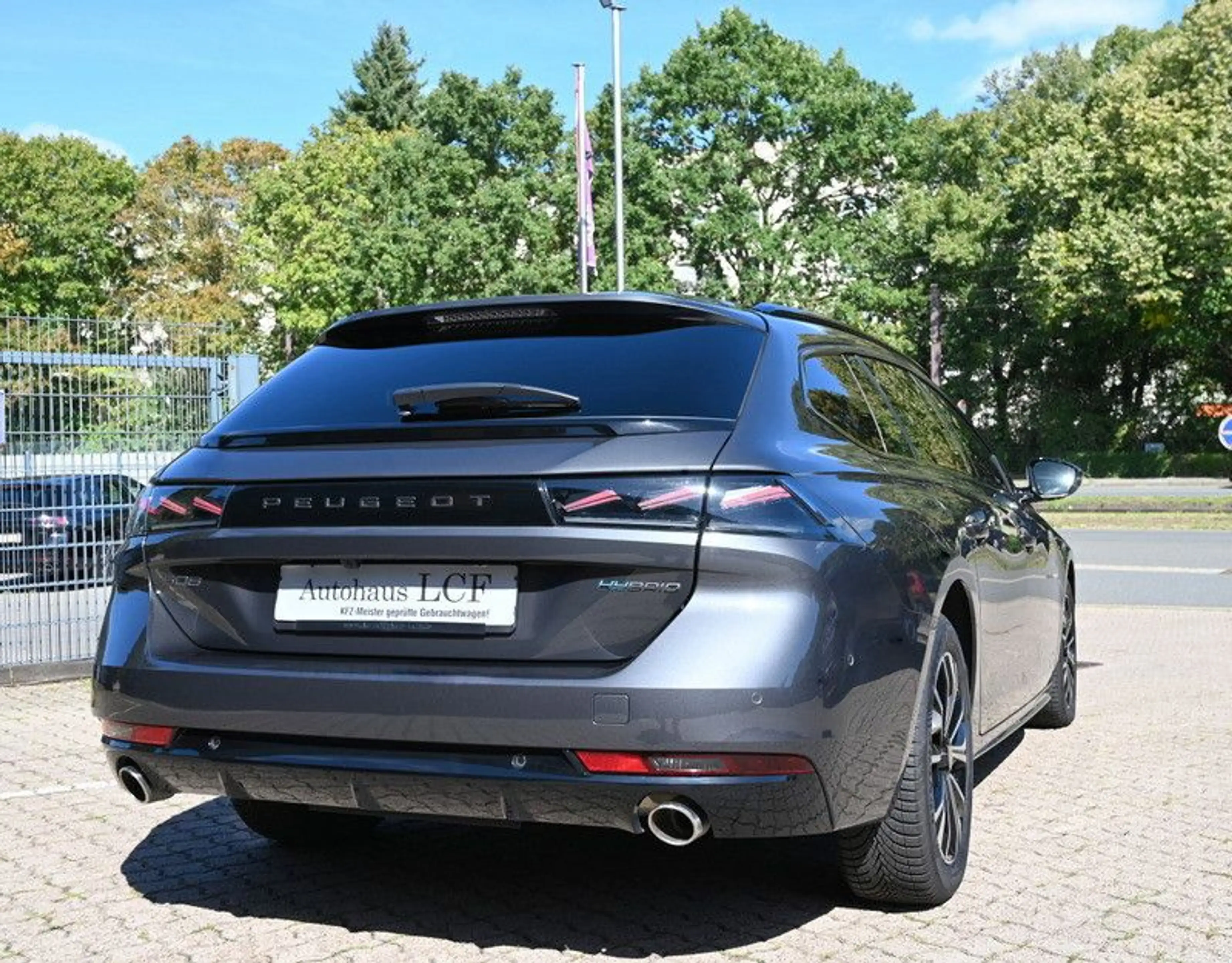 Peugeot 508 SW Hybrid 225 Allure — photo 7