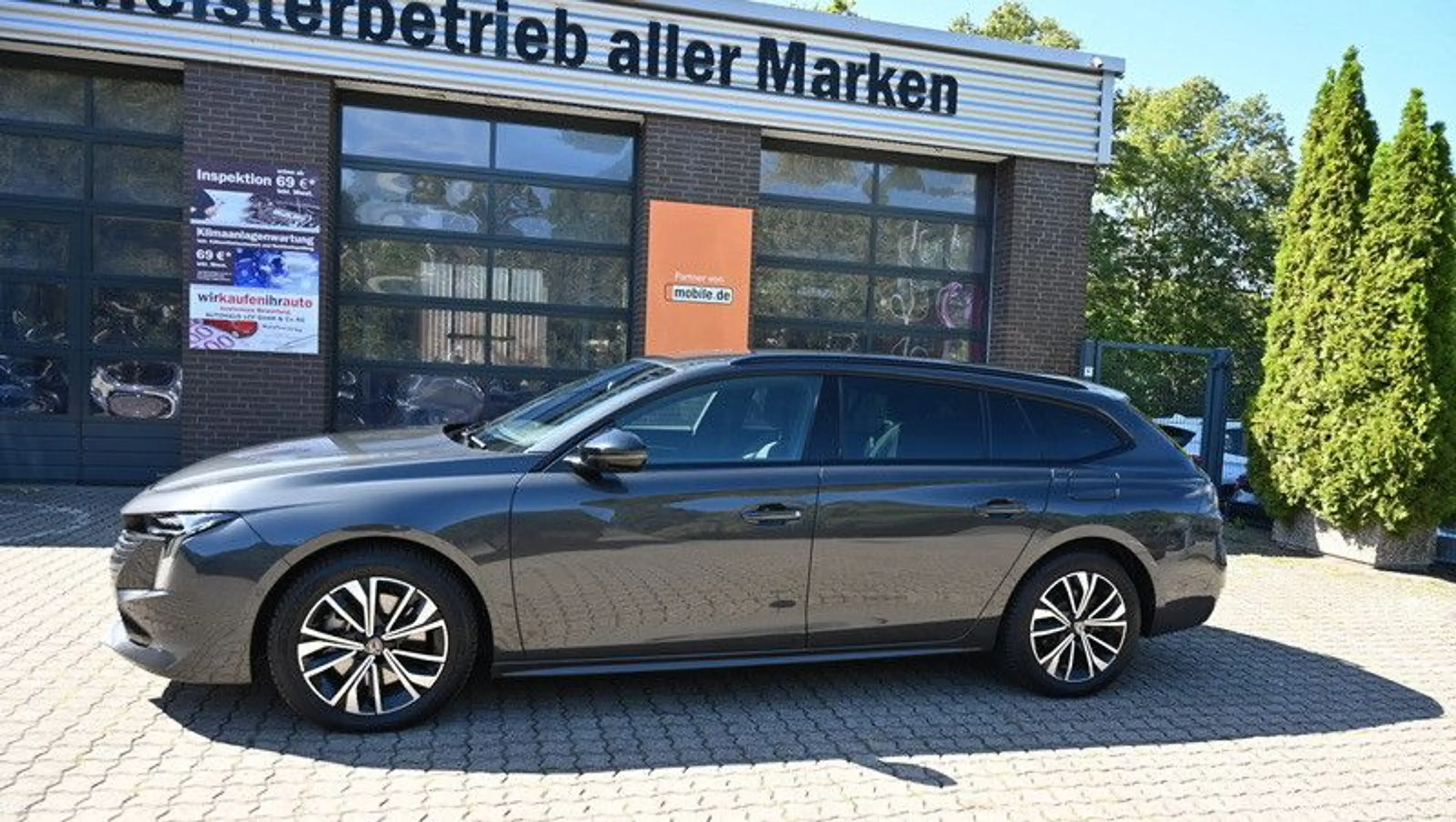 Peugeot 508 SW Hybrid 225 Allure — photo 3