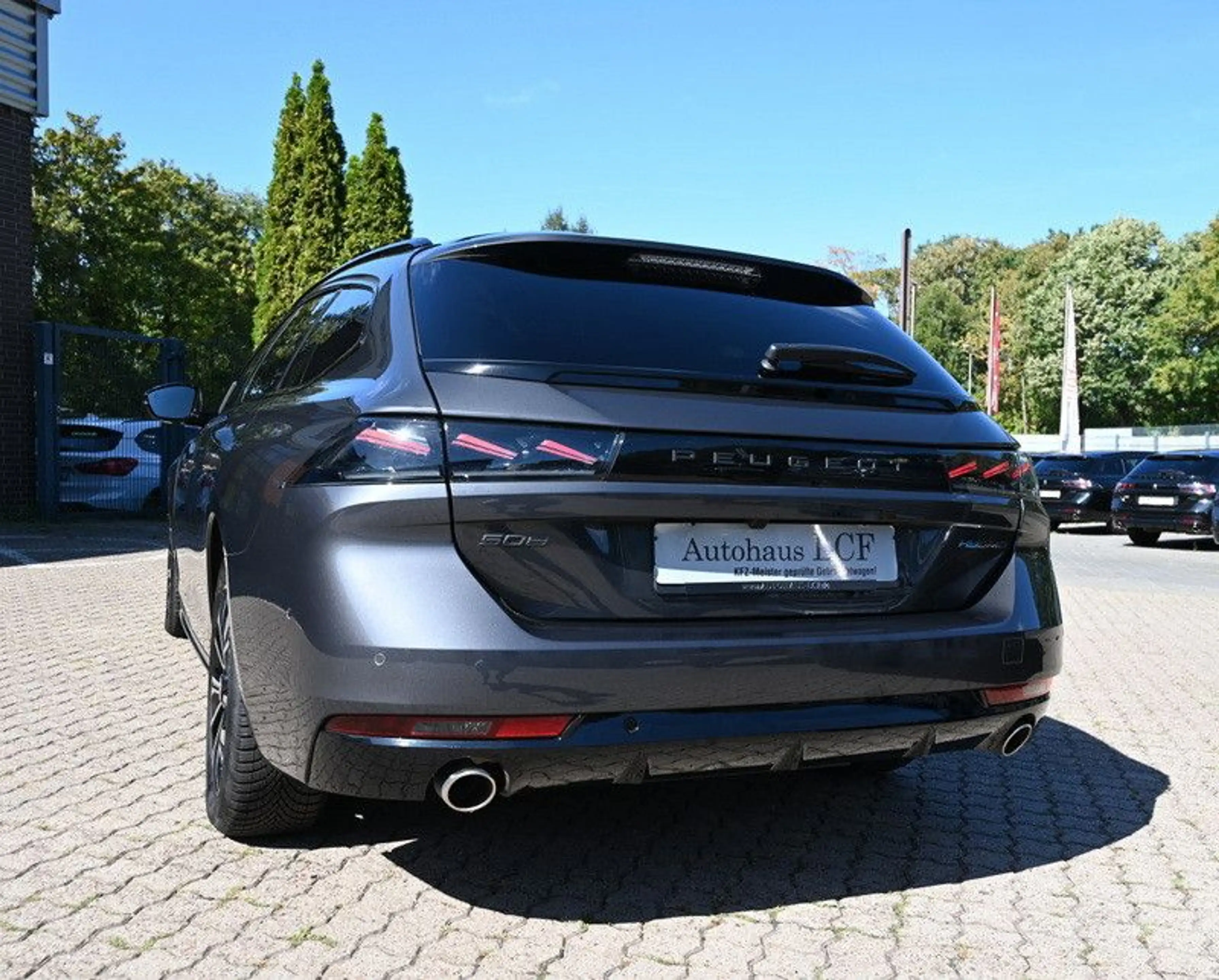 Peugeot 508 SW Hybrid 225 Allure — photo 8