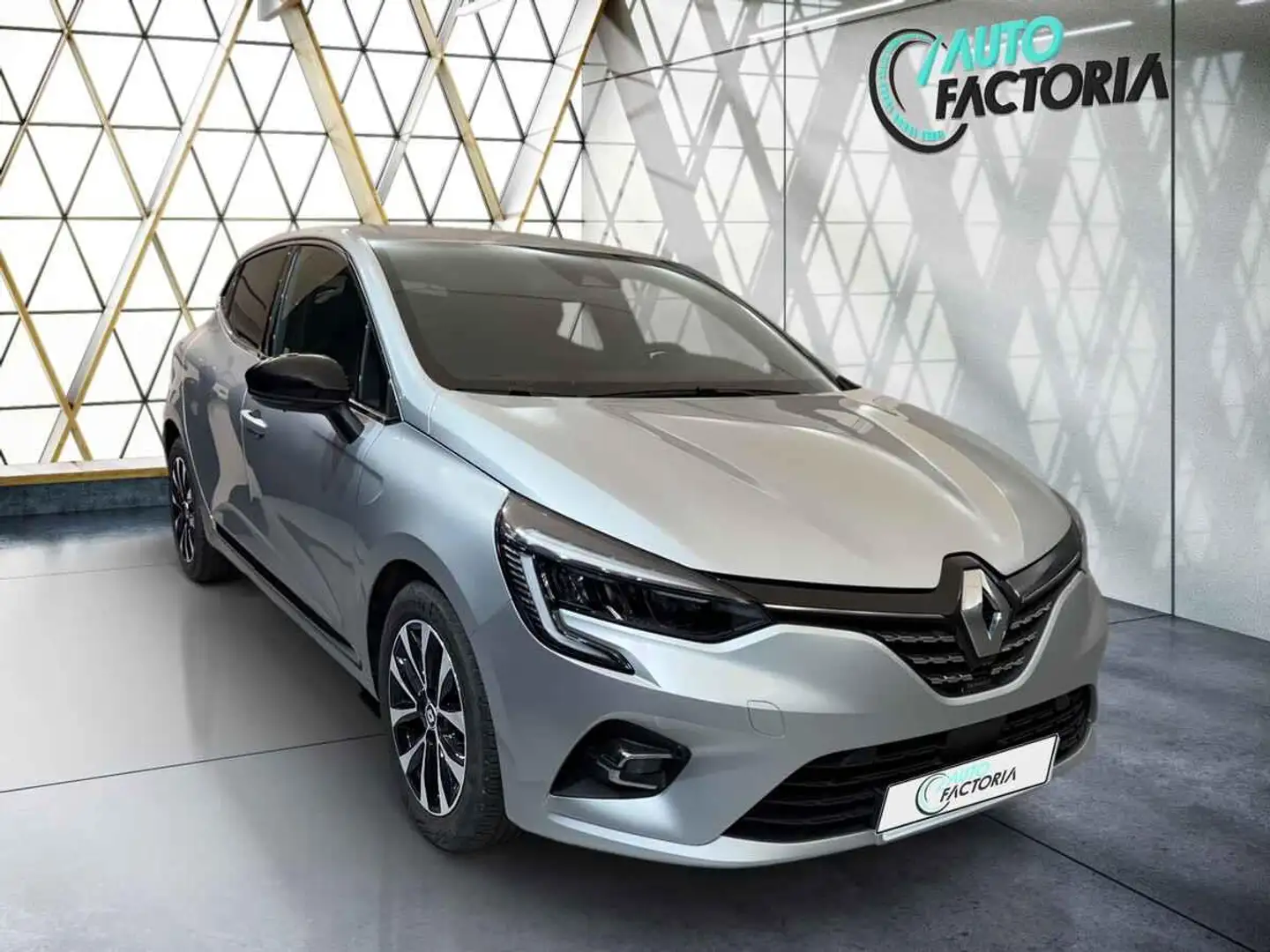 Renault Clio -27% 1.0 TCE 90cv +GPS+CAM+LED+CLIM AUTO+Opts Gris - 2