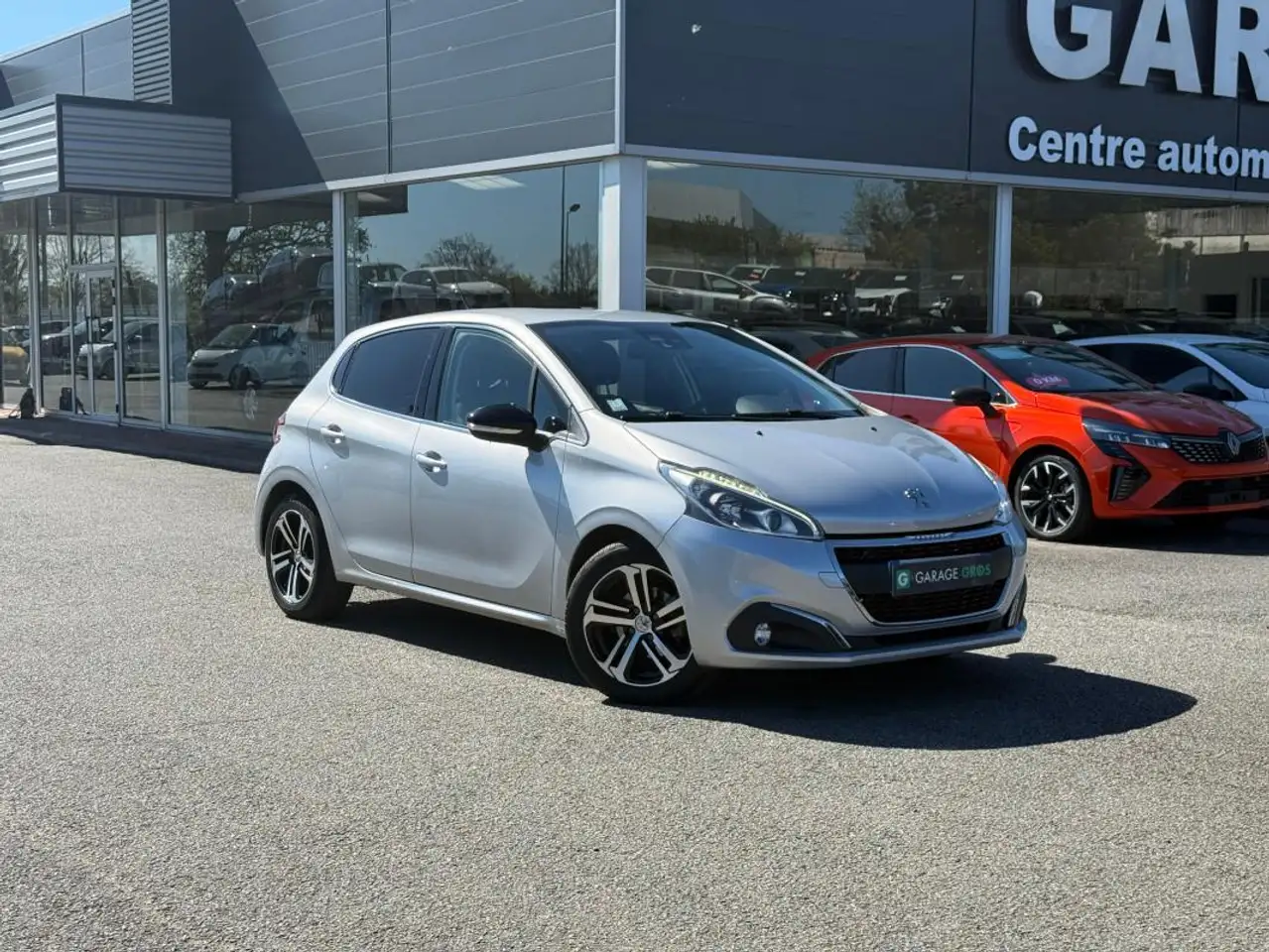 Peugeot 208 1.2 PureTech 110ch S\u0026S EAT6 Roland 