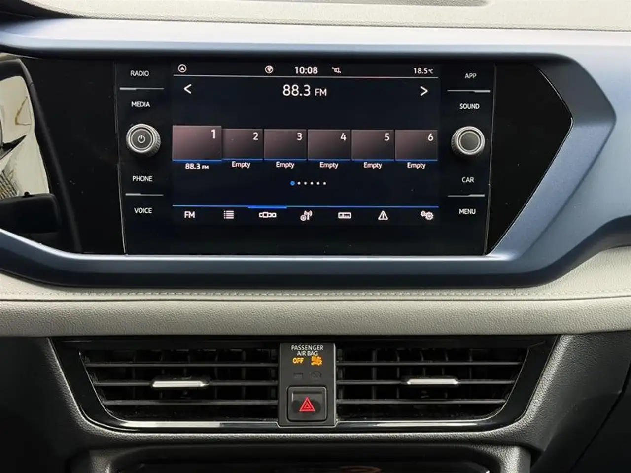 Volkswagen Taos снимка Volkswagen Taos
