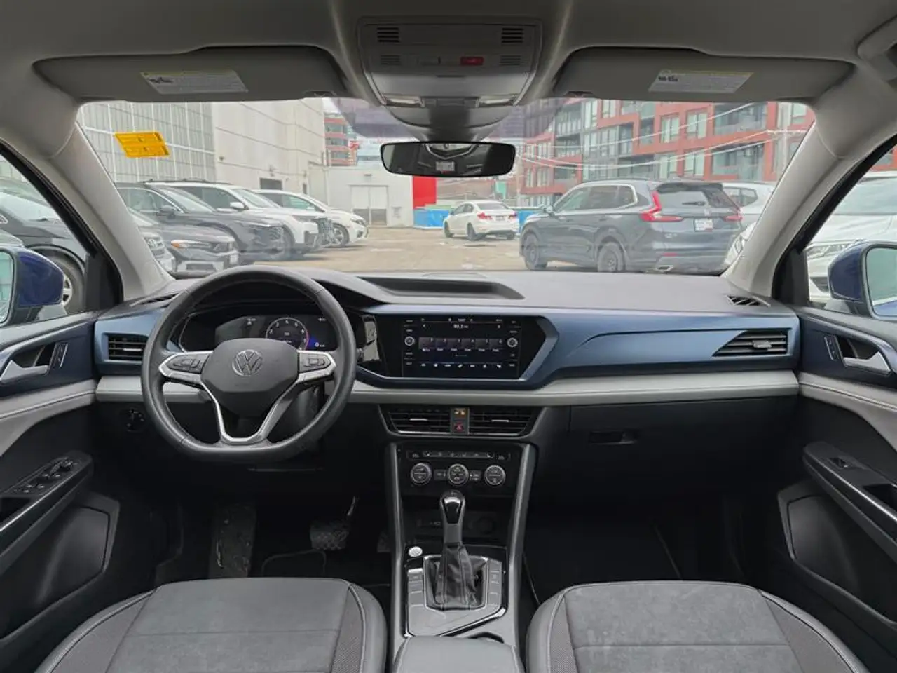 Volkswagen Taos снимка Volkswagen Taos