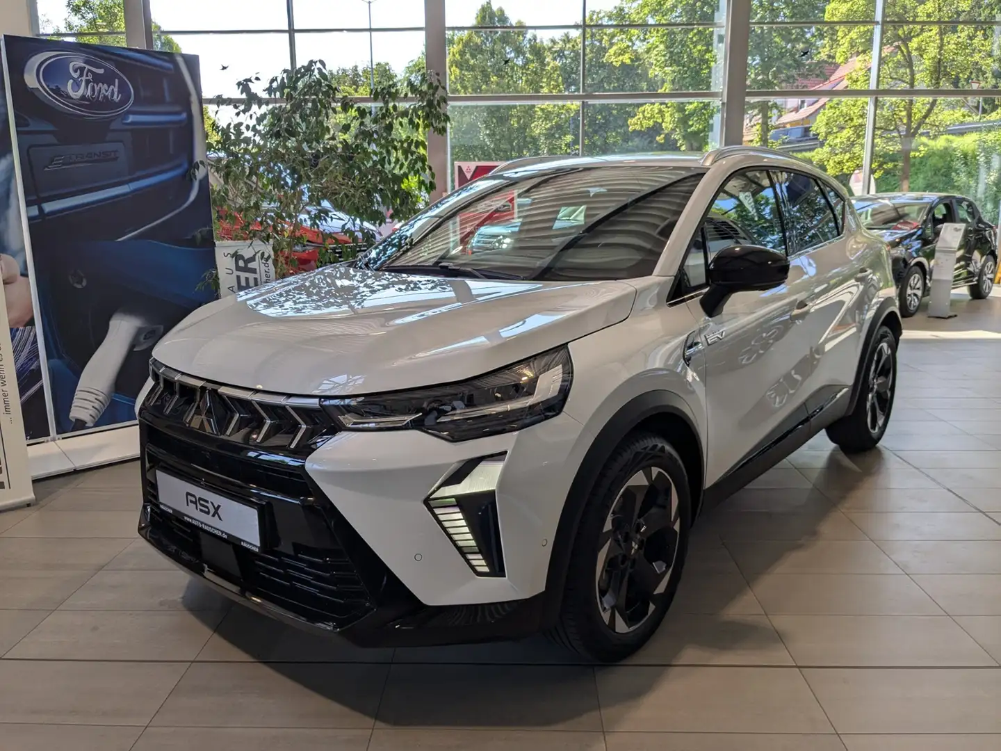 Mitsubishi ASX Edition 1,8 HEV AT Hybrid Weiß - 2
