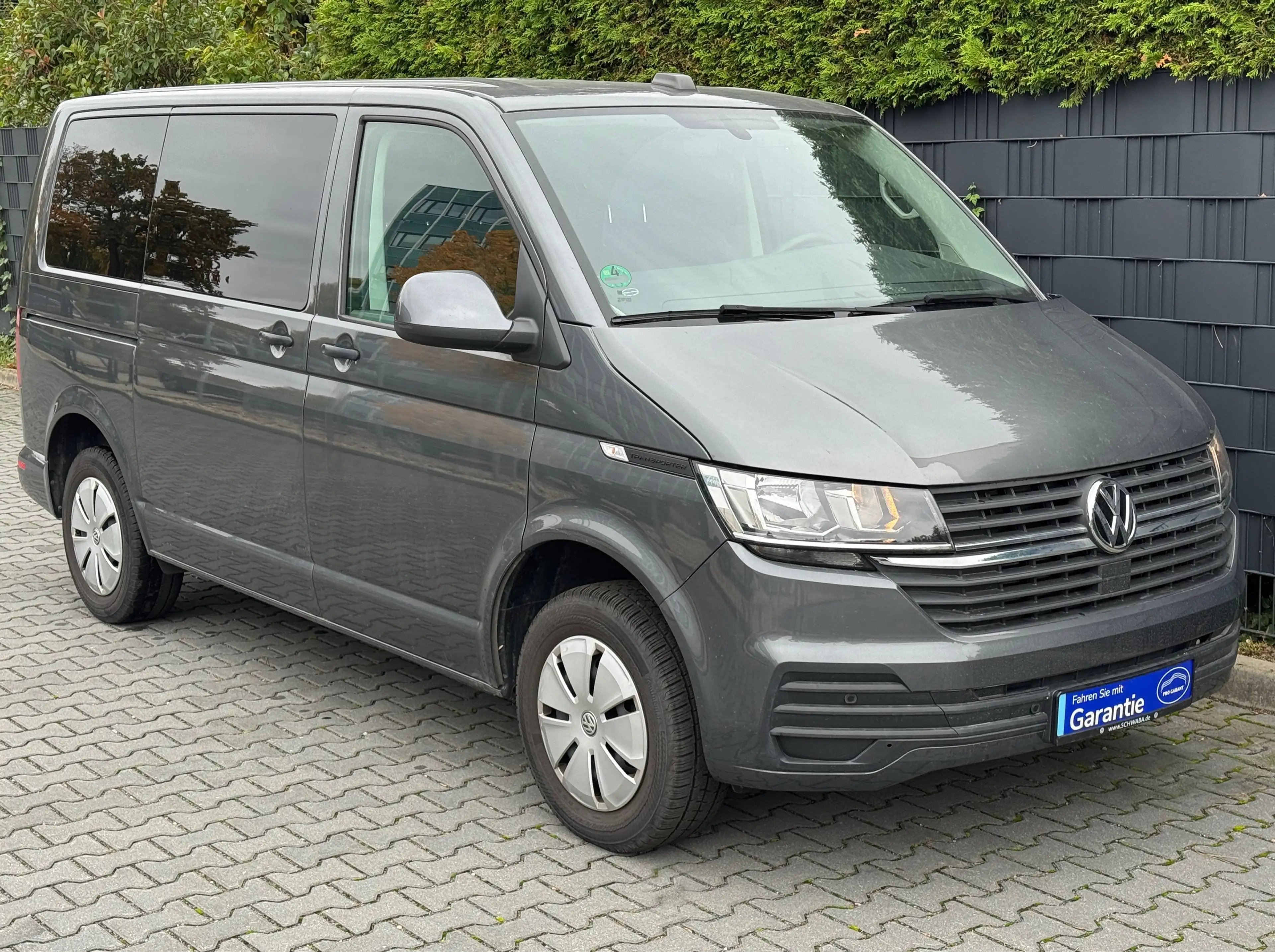 Volkswagen T6.1 Multivan 2,0 TDI *AUTOMATIK *NAVI+RFK *AHK *GARANTIE+FIN. — photo 2