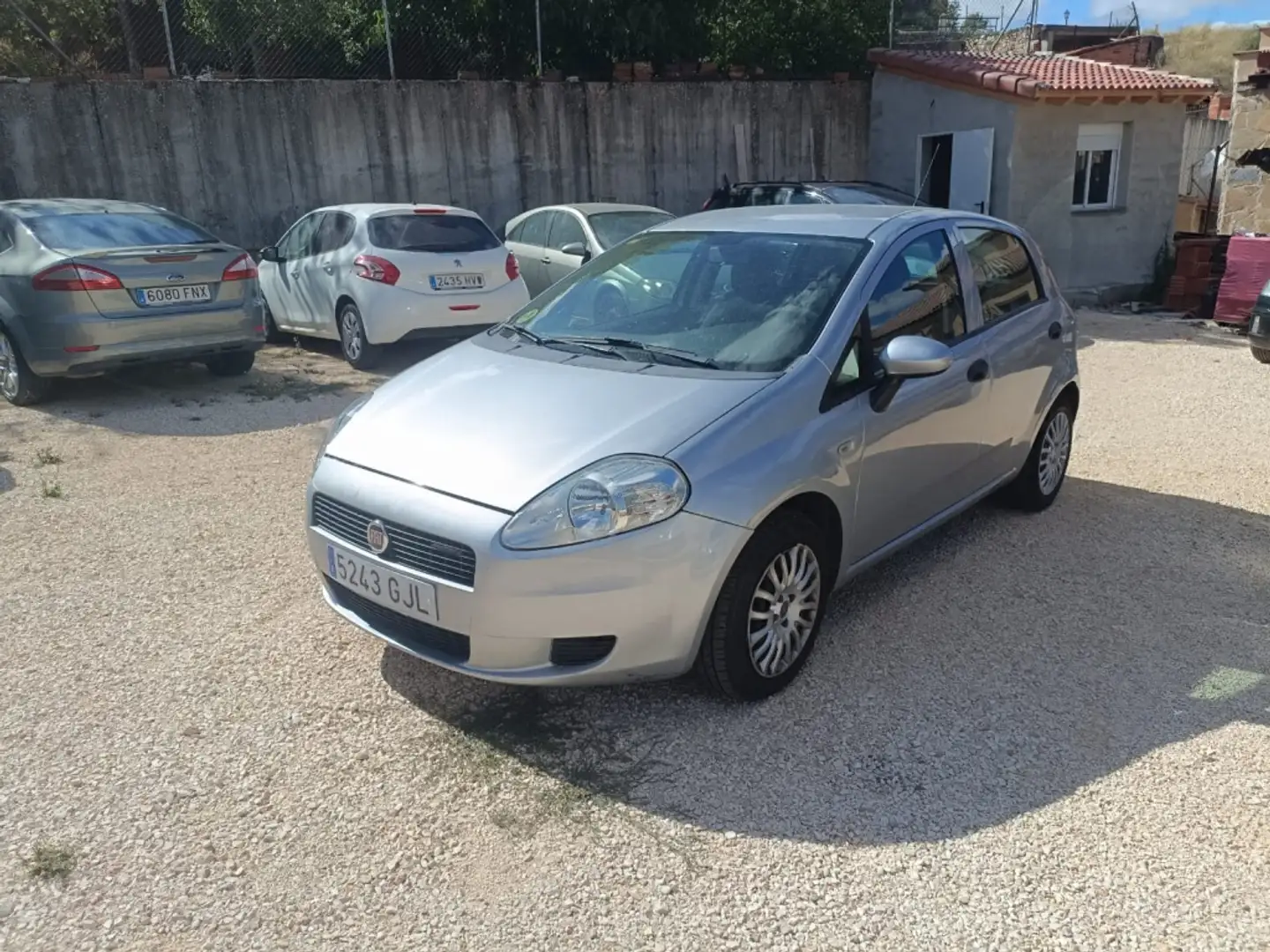 Fiat Punto 1.3Mjt 16v Feel/Class Grau - 1
