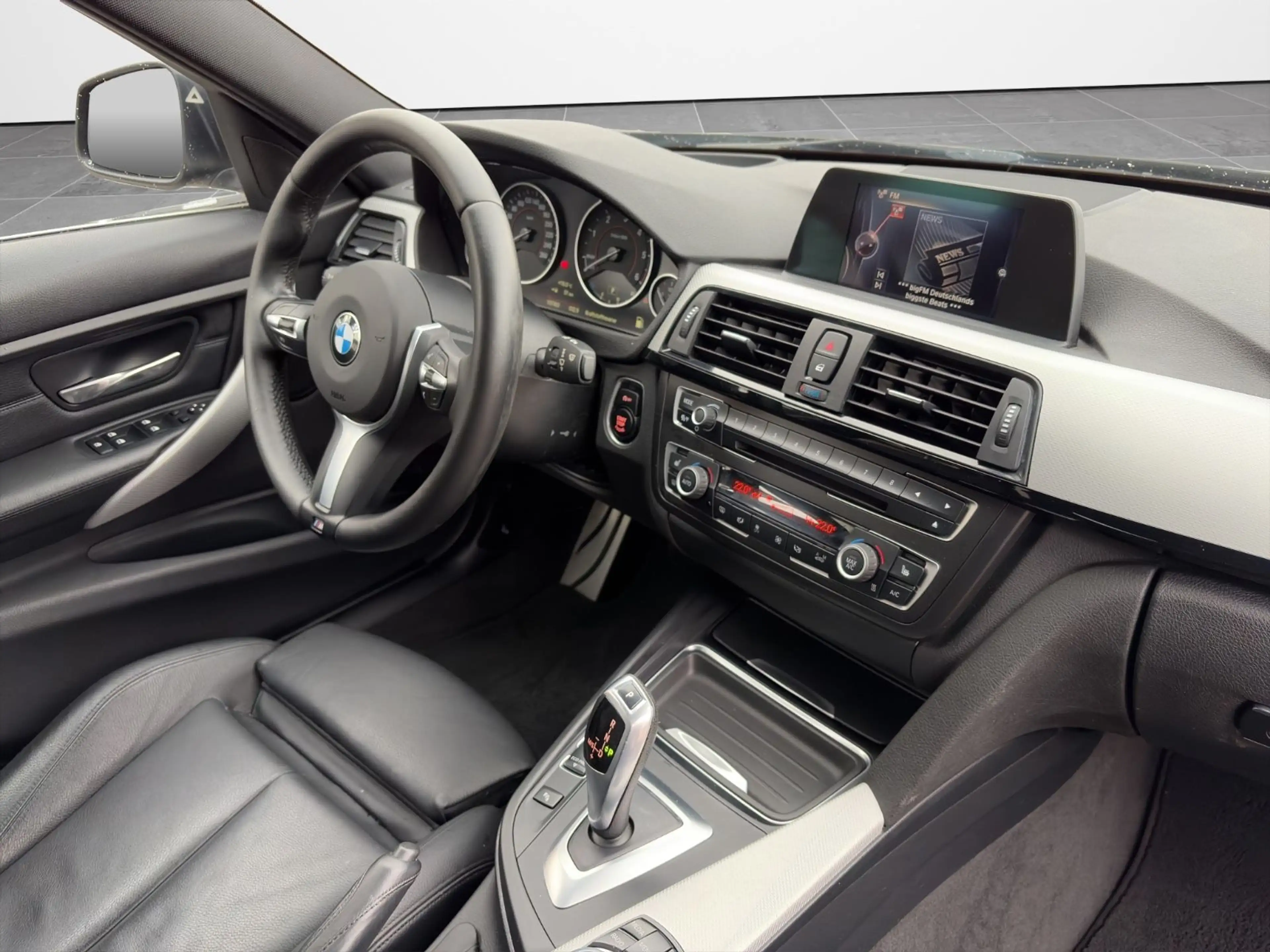 BMW 325 d Touring M-Paket / Sport *Bi-Xenon*Leder* — photo 12