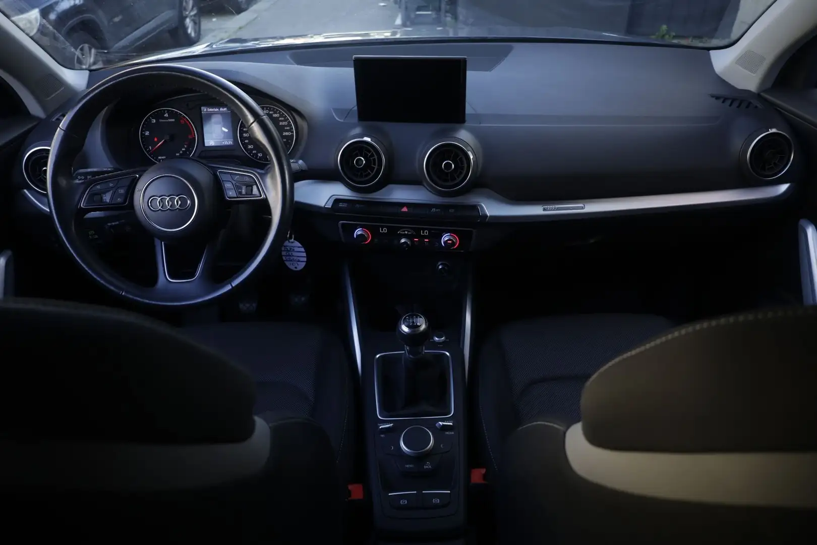 Audi Q2 Audi Q2 30 TDI 85KW ANNO 2018 Grigio - 2