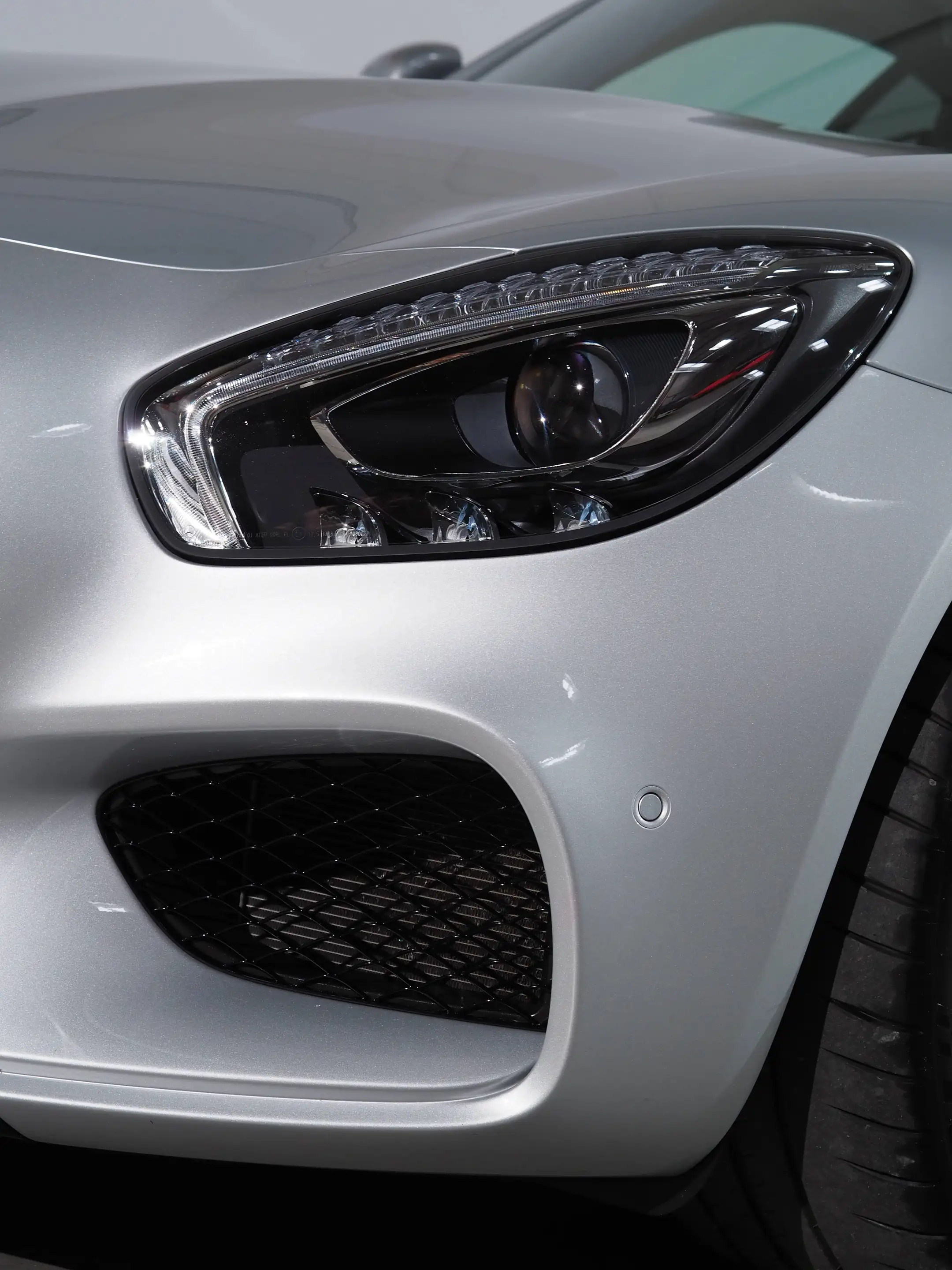Mercedes-Benz AMG GT S Coupe — photo 13
