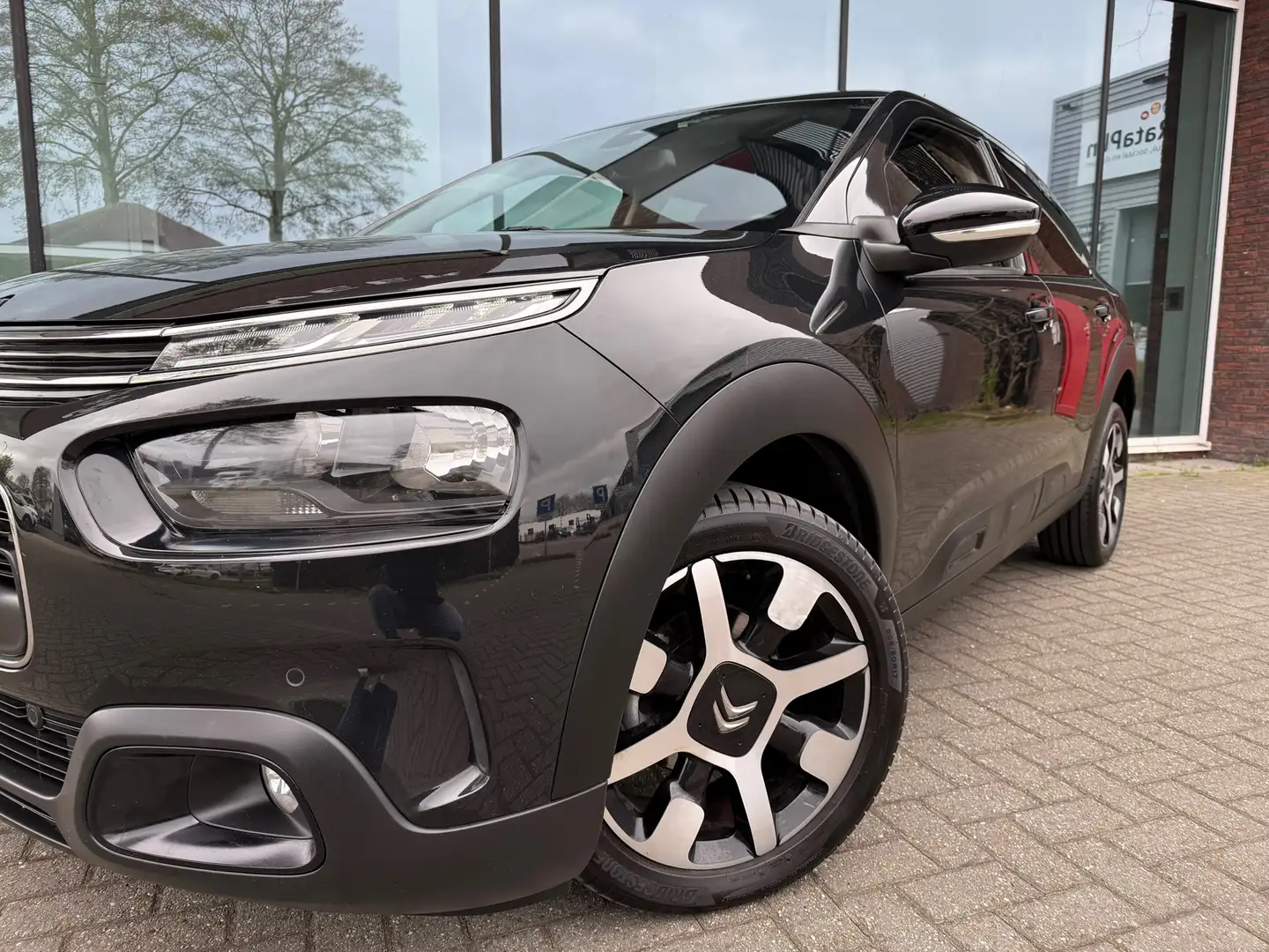 Citroen C4 Cactus 1.2 Turbo Shine - Automaat - Navi - Camera - Airco Negro - 2