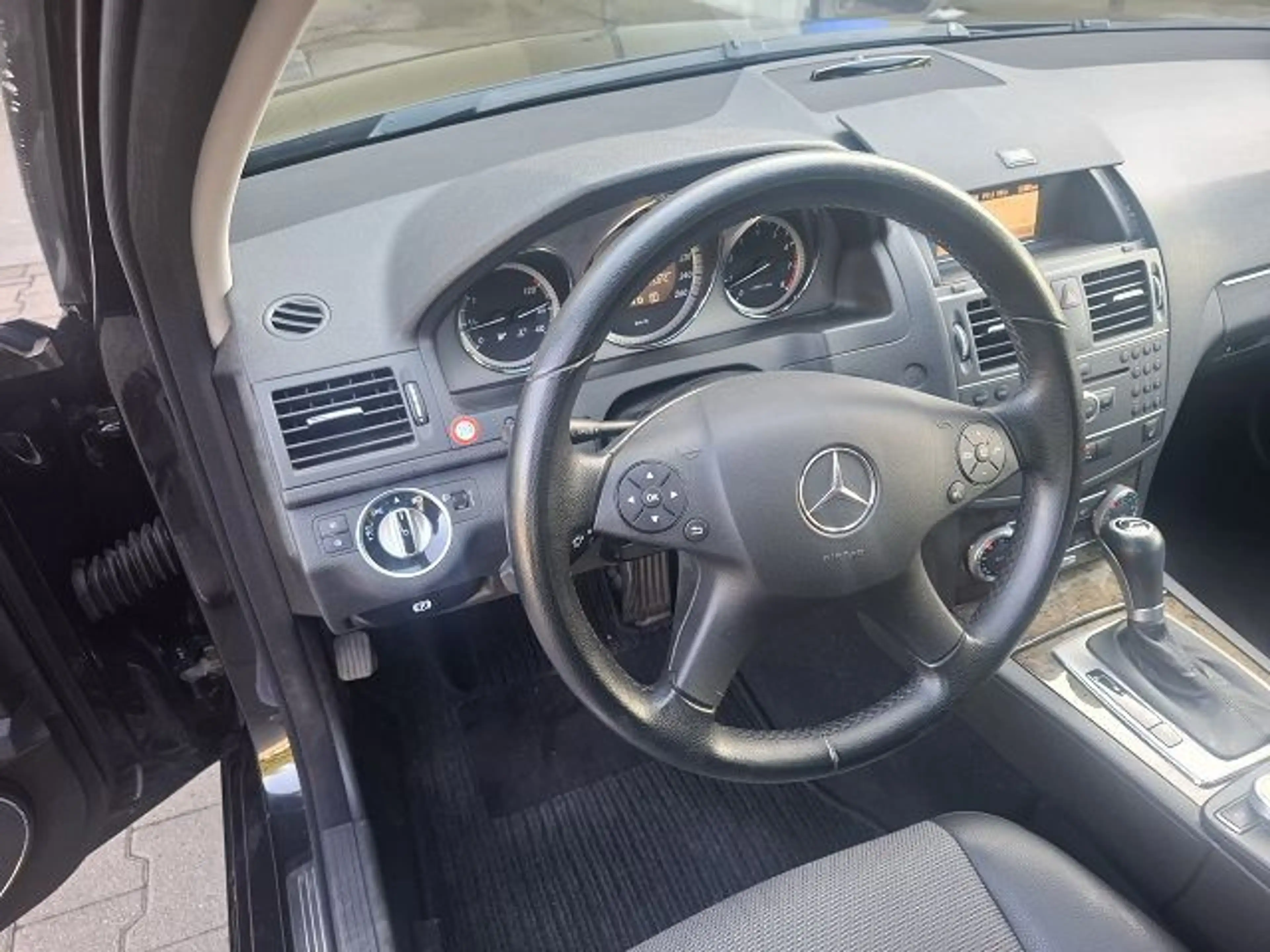 Mercedes-Benz C 180 T-Modell CGI BE,Top,Top,Top — photo 14