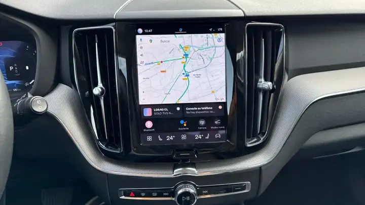 Volvo XC60 2023, foto 15