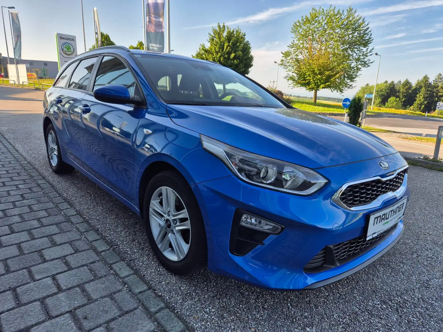 Kia Ceed SW / cee'd SW Attract Blau - 2