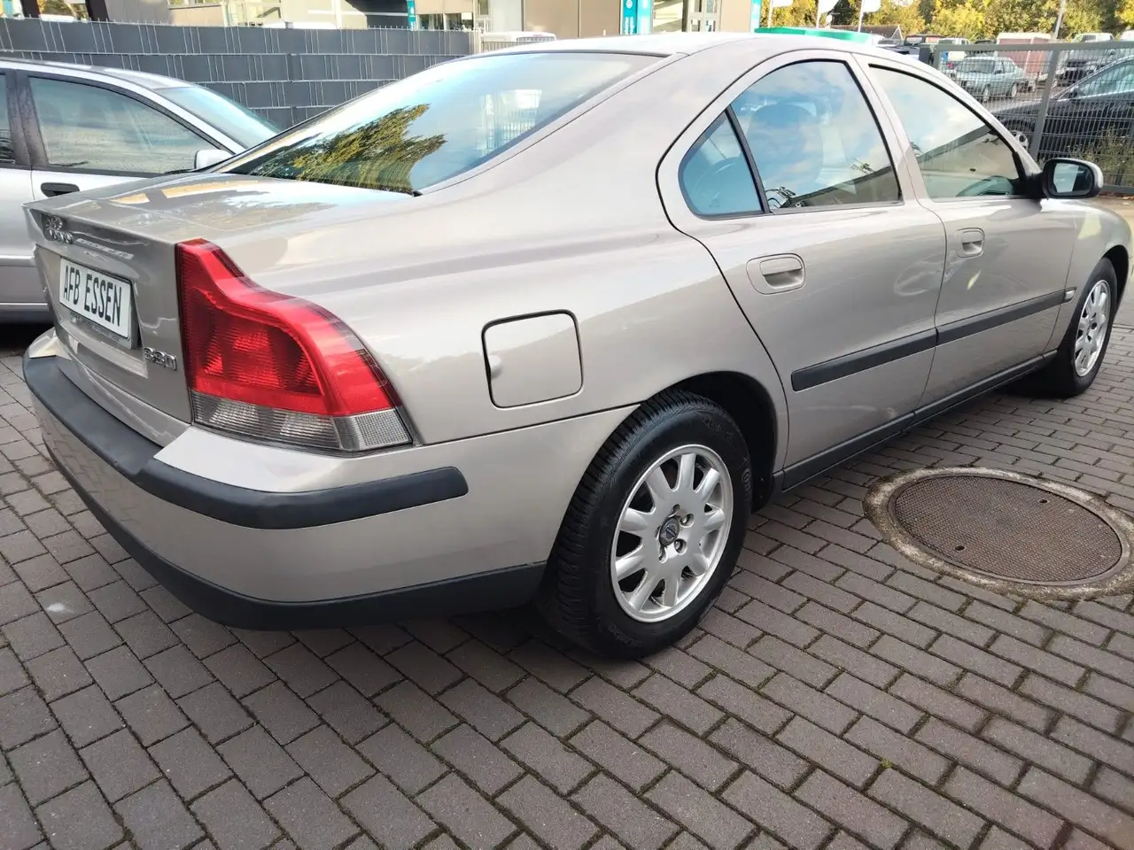 Volvo S60 2.4 - Volvo Scheckheft - Quasi 1. Hand, foto 9