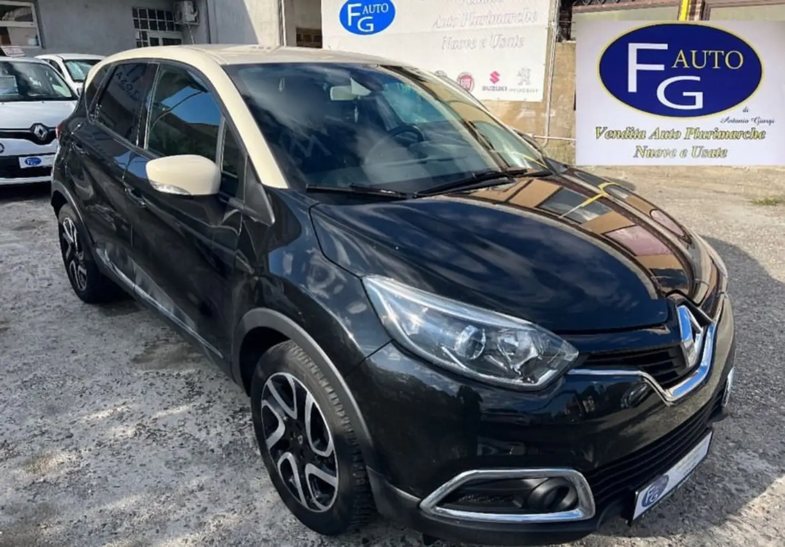 Renault Captur Captur 1.5 dci Intens (energy r-link) 110cv Negro - 1