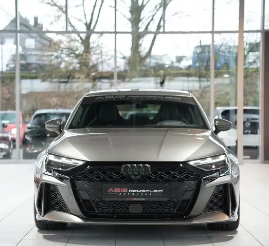 Audi RS3 view 4