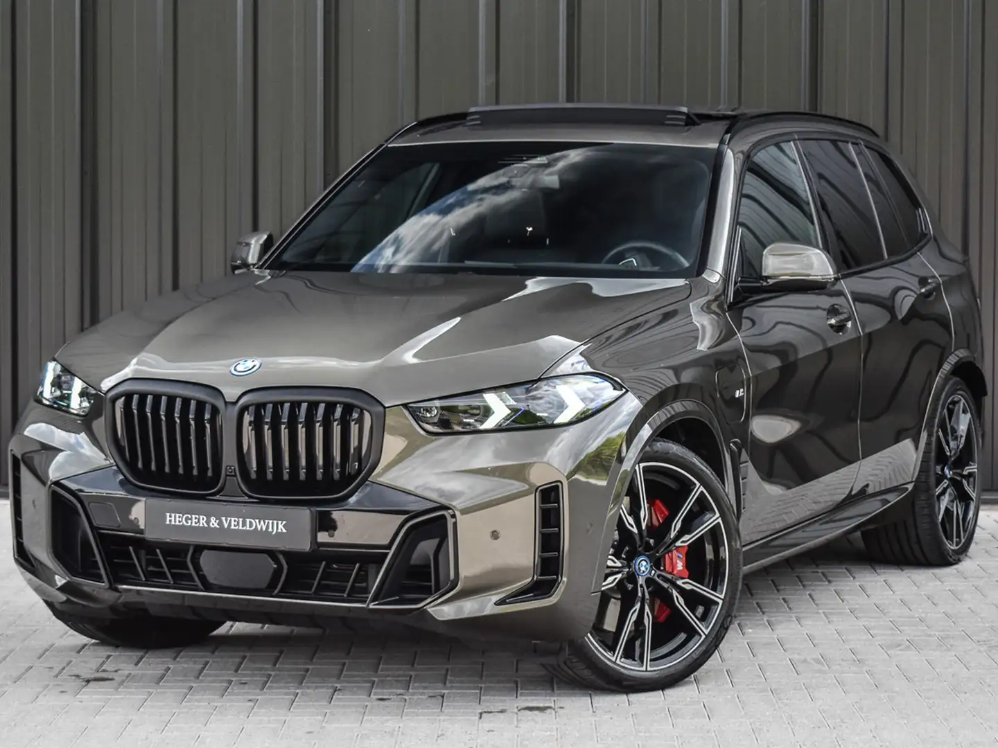 BMW X5 xDrive50e M-SPORT PRO | PANORAMADAK | SKYLOUNGE | Verde - 2