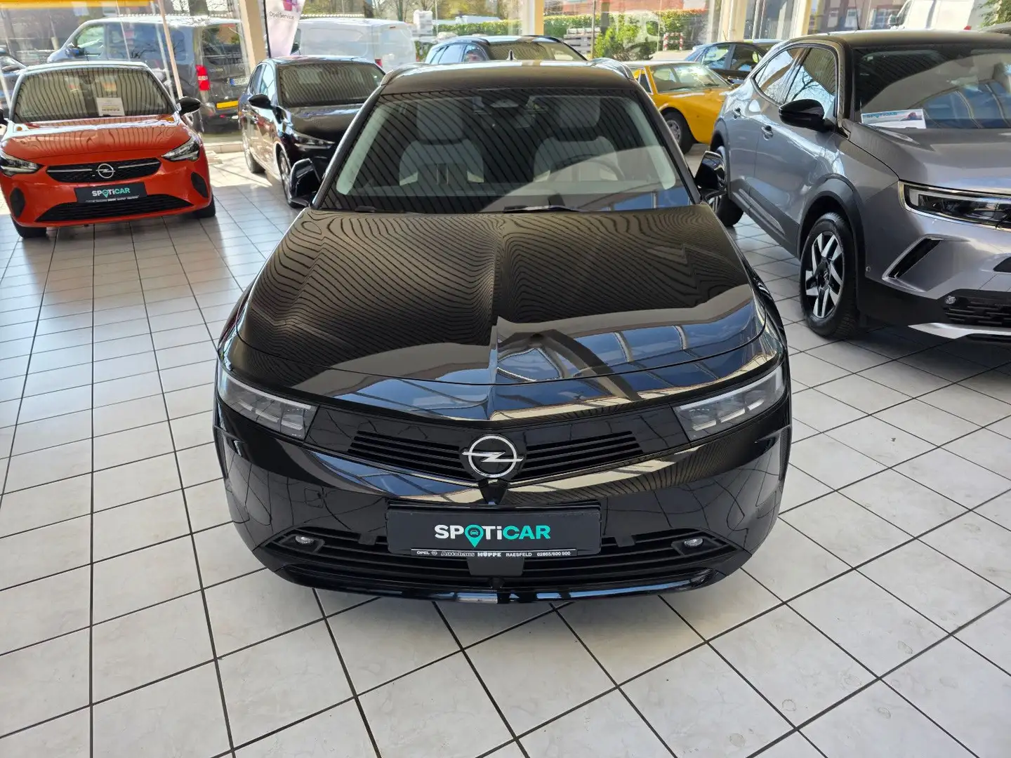 Opel Astra L Sports Tourer Elegance 1.2  (130 PS) Zwart - 2