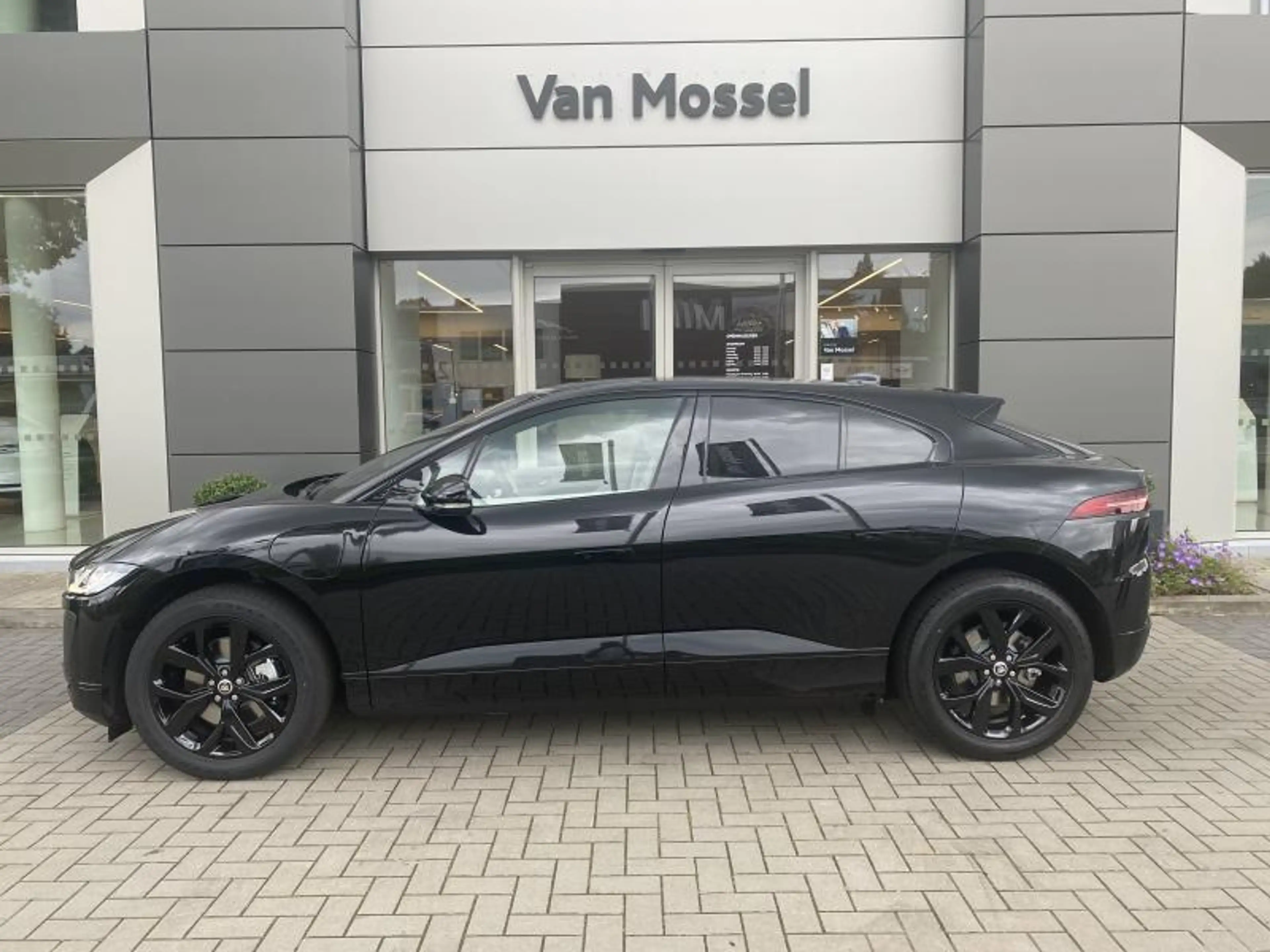 Jaguar I-Pace EV400 R-Dynamic SE AWD Auto. 24MY Memory|Meridian — photo 2