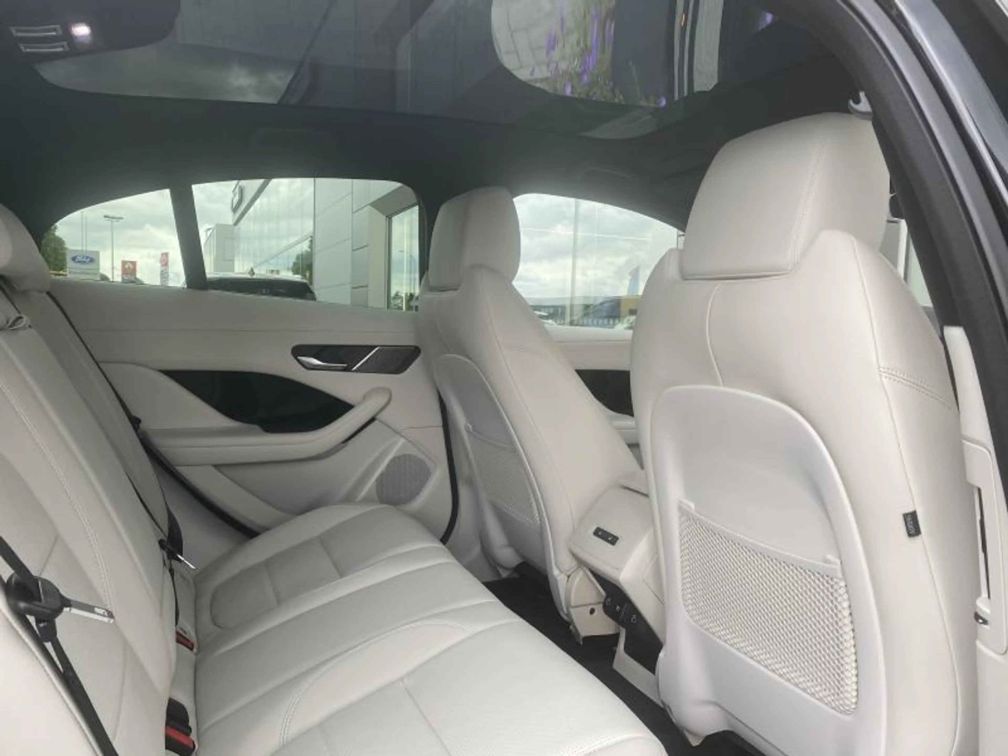 Jaguar I-Pace EV400 R-Dynamic SE AWD Auto. 24MY Memory|Meridian — photo 6