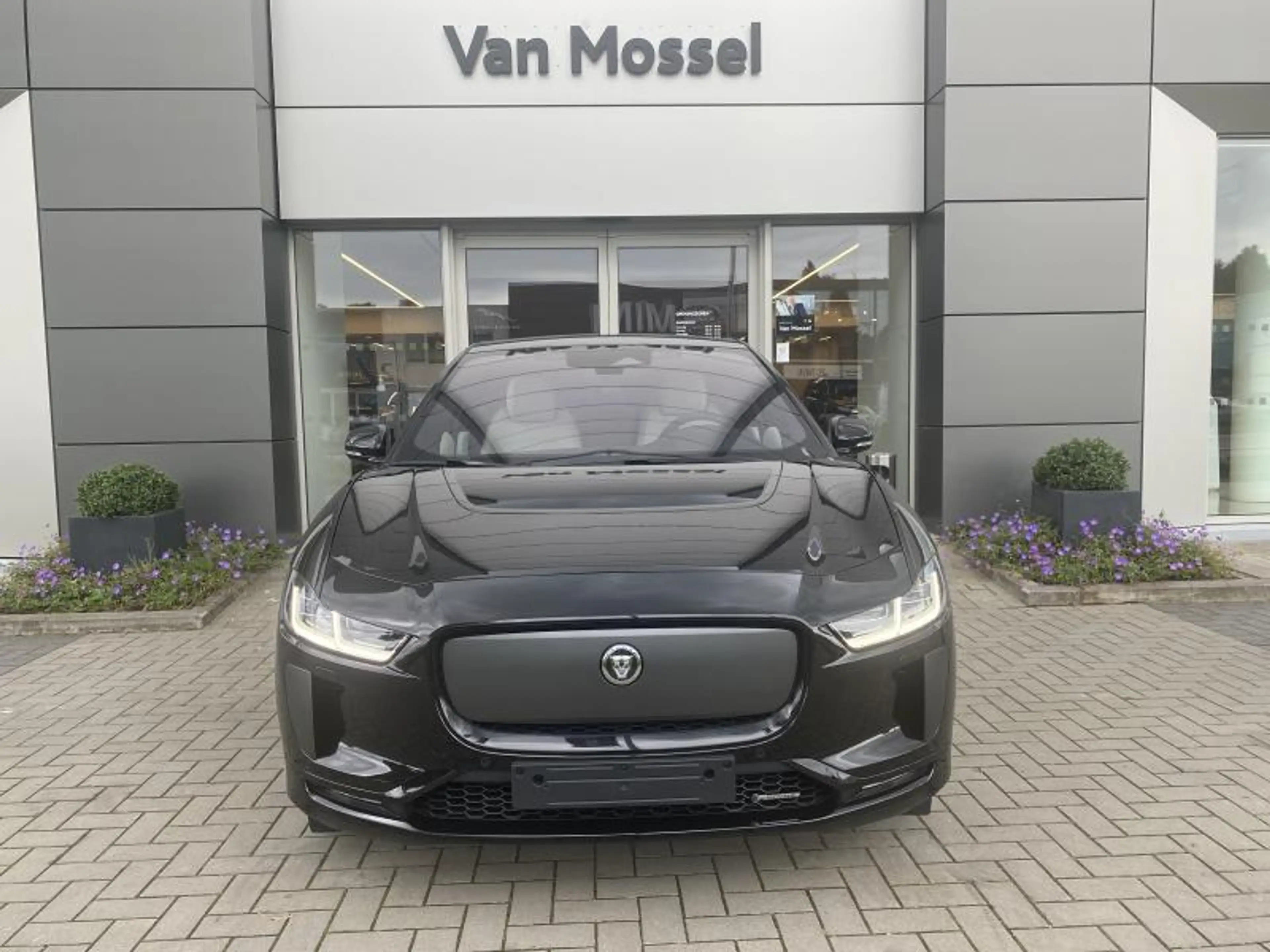 Jaguar I-Pace EV400 R-Dynamic SE AWD Auto. 24MY Memory|Meridian — photo 4