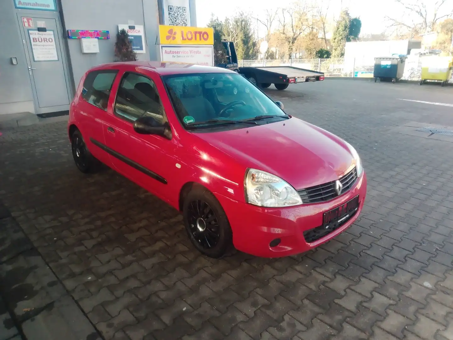 Renault Clio II Campus Je t'aime,Klima,2Hd,TüV 05/27 Rot - 1