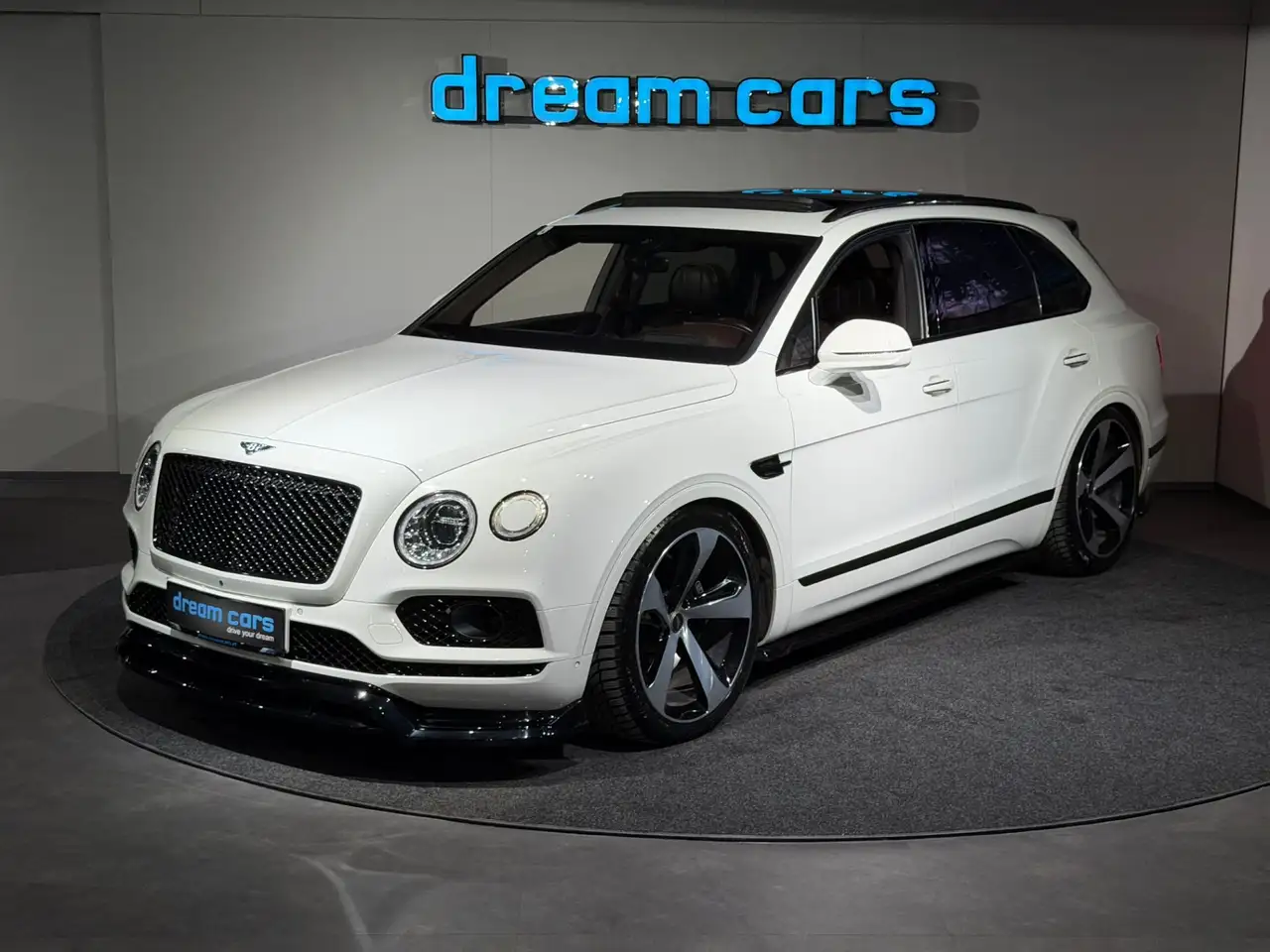 Bentley Bentayga 6.0 W12 4WD LUXUS SUV l Glacier White l Brunel Le Bild 20