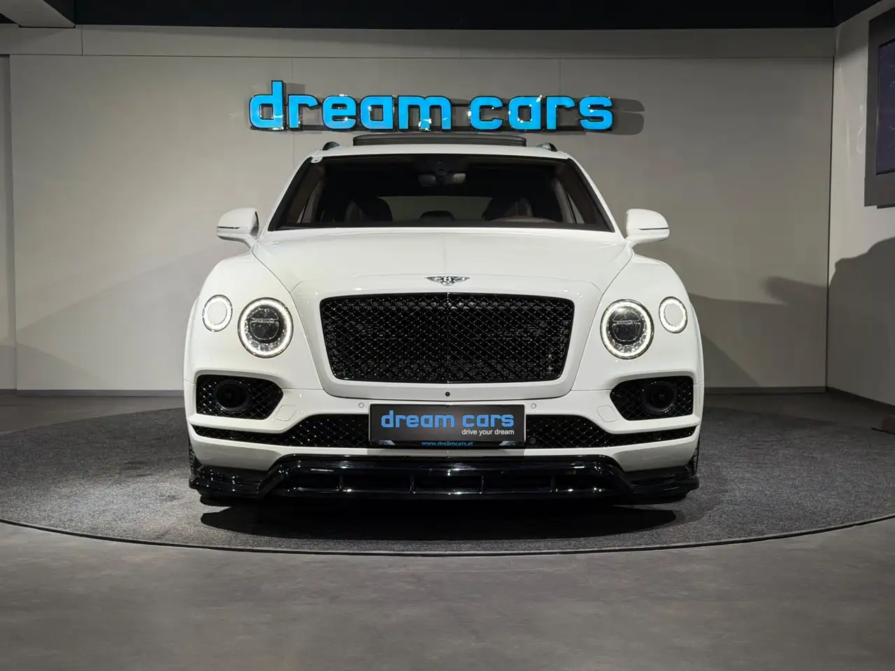 Bentley Bentayga 6.0 W12 4WD LUXUS SUV l Glacier White l Brunel Le Bild 3