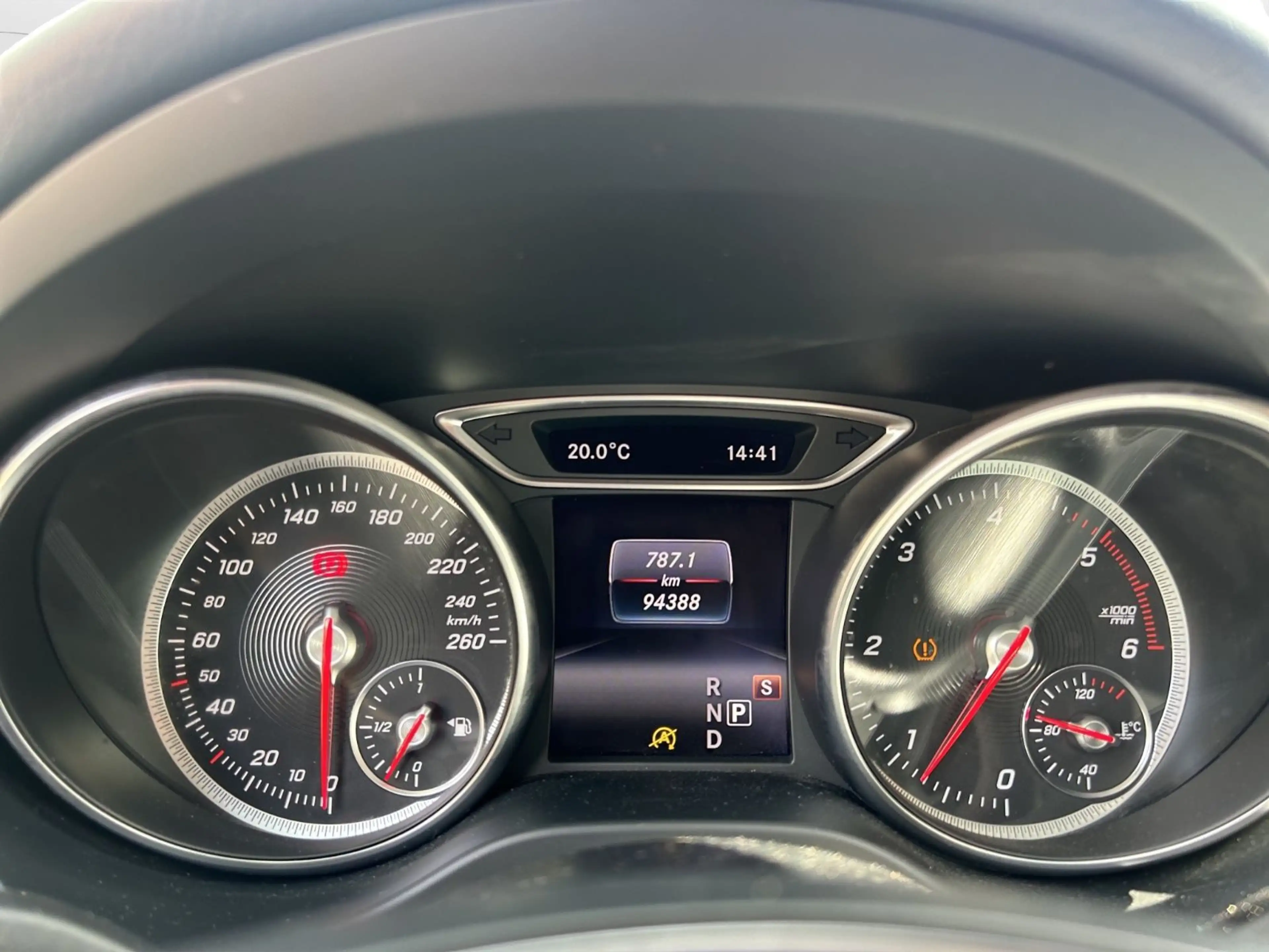 Mercedes-Benz GLA 220 CDI / d 4Matic  / NAVI / Temp. / SHZ / — photo 14
