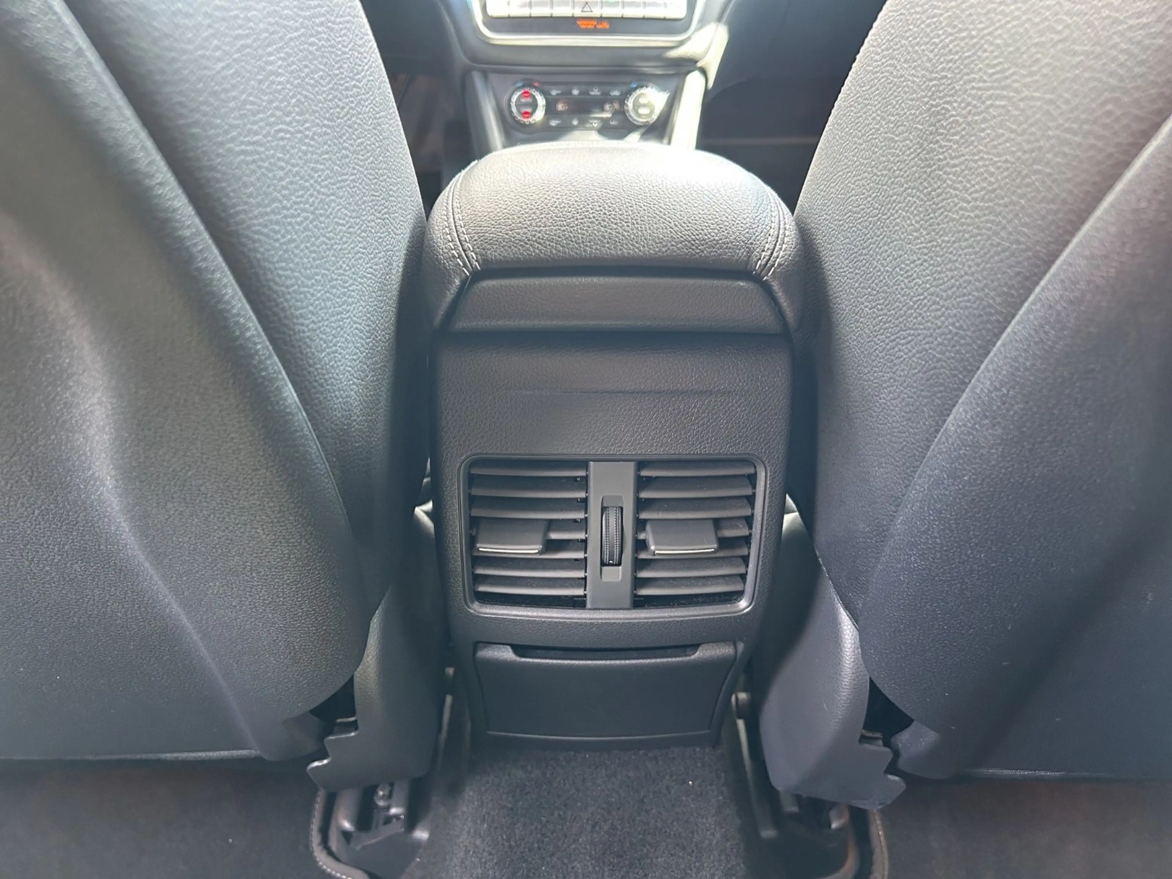 Mercedes-Benz GLA 220 CDI / d 4Matic  / NAVI / Temp. / SHZ / — photo 22