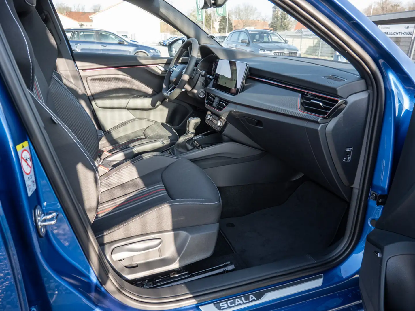 Skoda Scala 1.5 TSI Monte Carlo ACC PANO MATRIX-LED Blau - 2